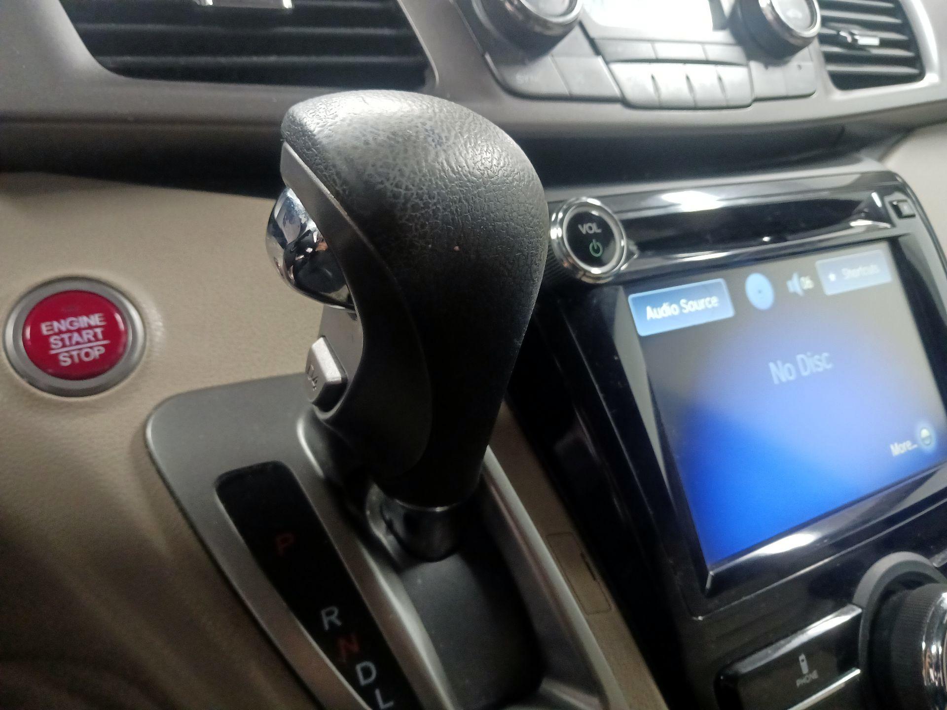 Thumbnail: 2016 Honda Odyssey - 15