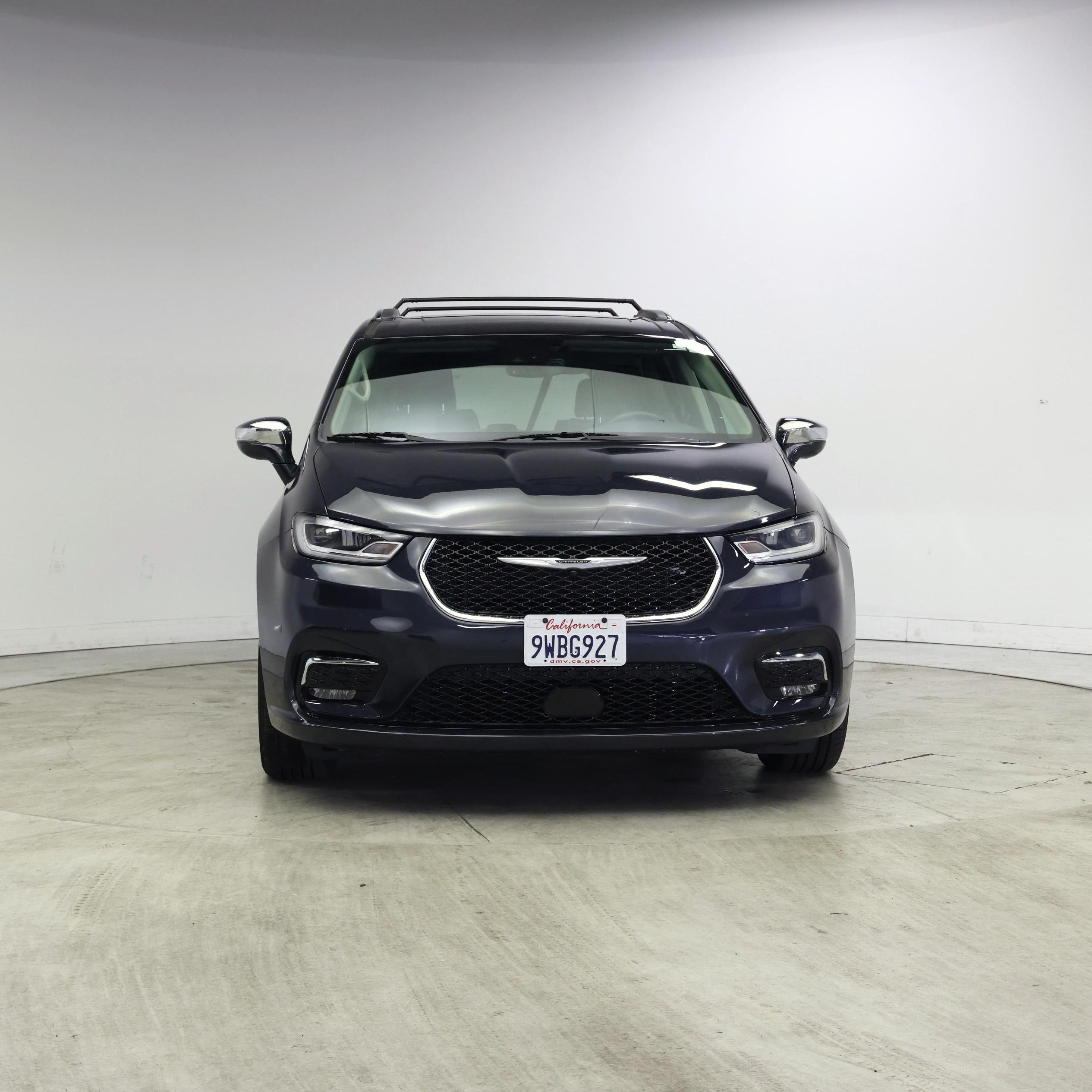 Thumbnail: 2021 Chrysler Pacifica - 5