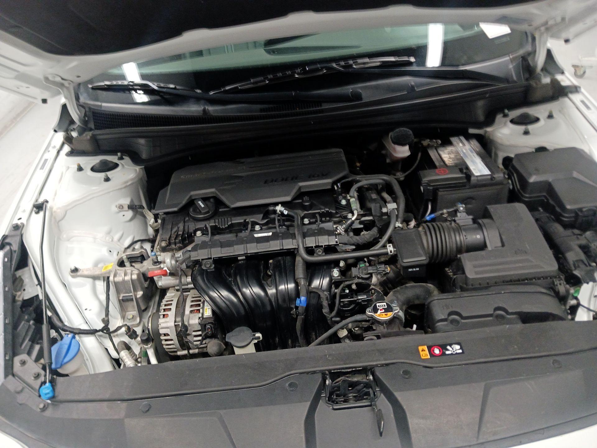 Thumbnail: 2021 Hyundai Elantra - 17