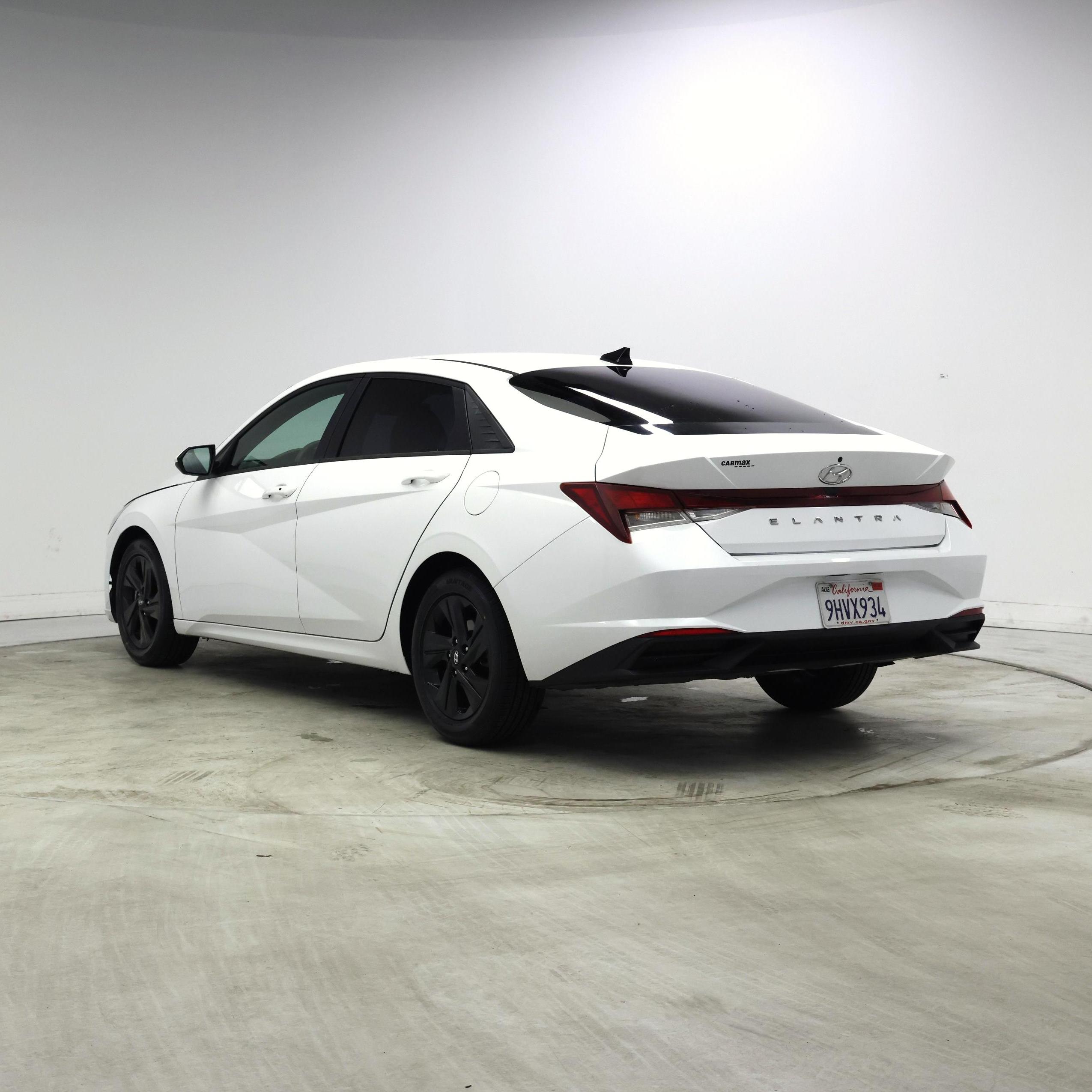 Thumbnail: 2021 Hyundai Elantra - 2