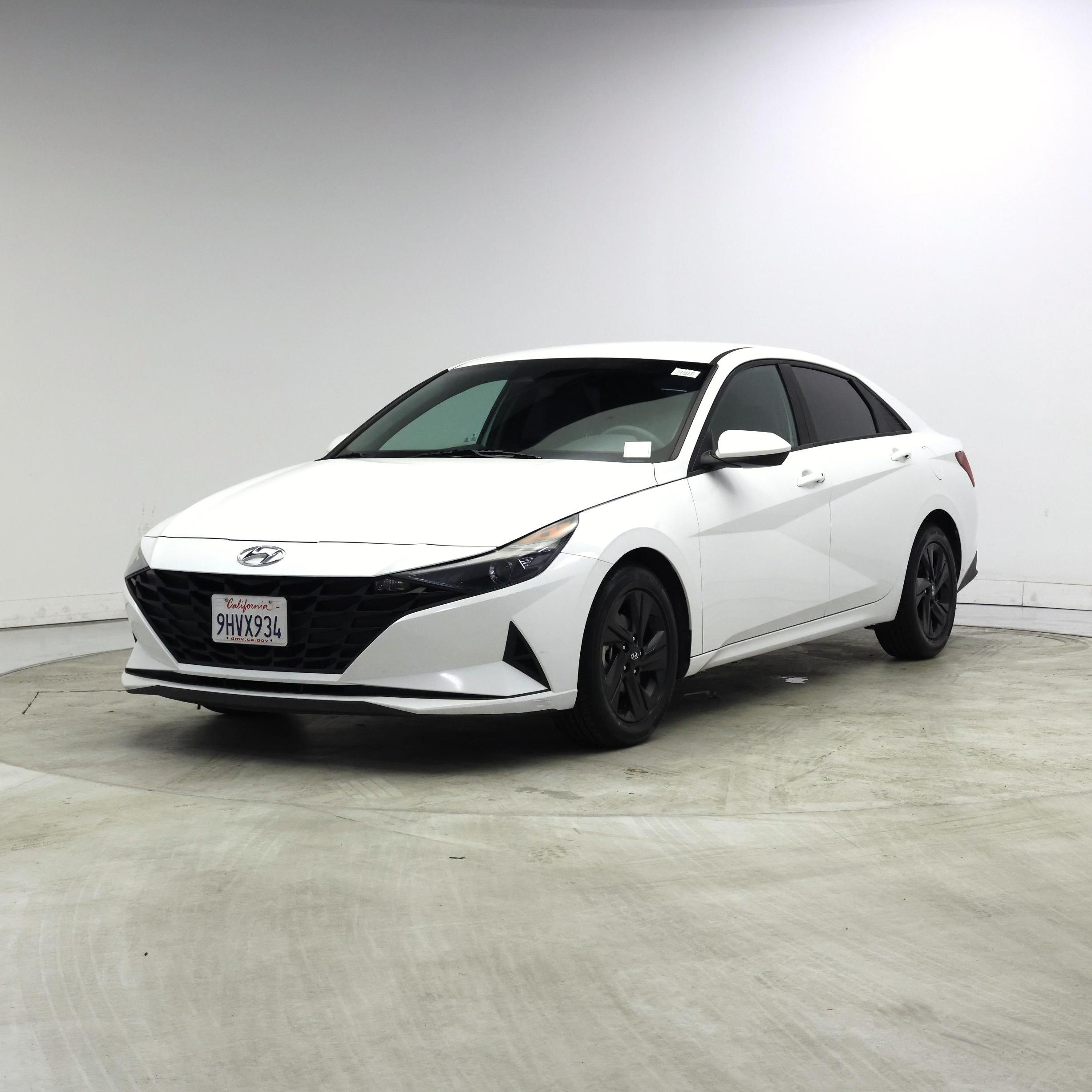 Thumbnail: 2021 Hyundai Elantra - 4