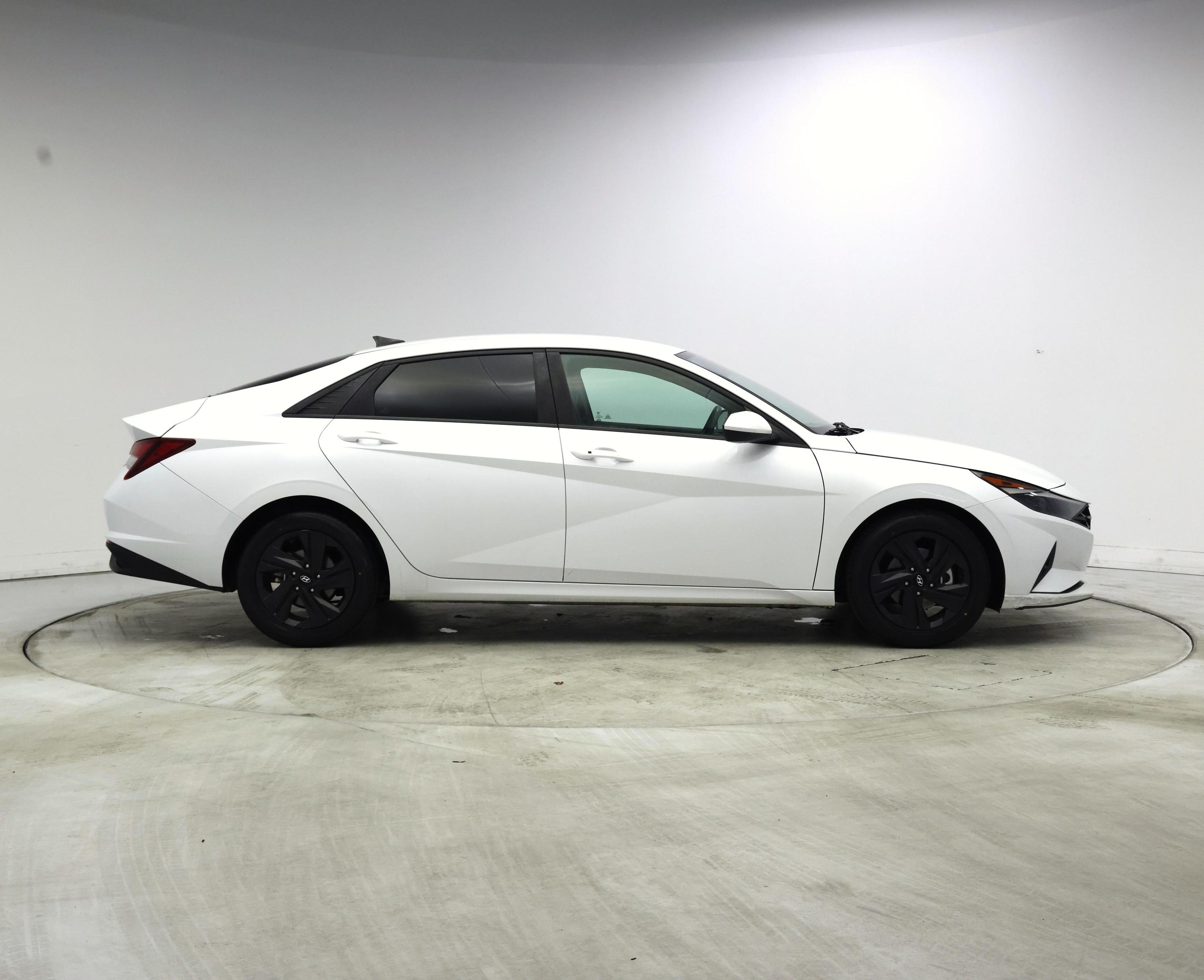 Thumbnail: 2021 Hyundai Elantra - 7
