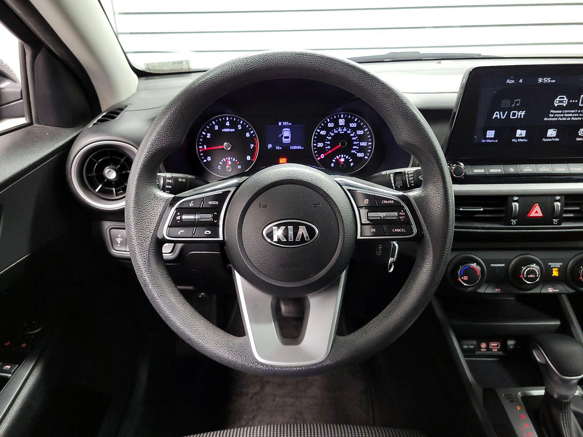 Thumbnail: 2020 Kia Forte - 10