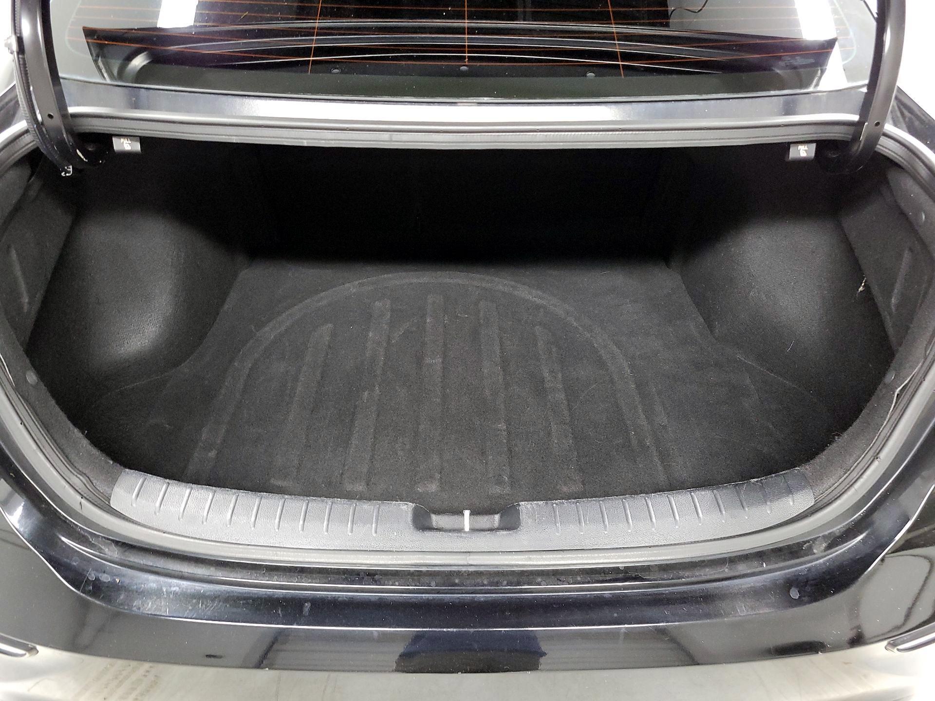 Thumbnail: 2020 Kia Forte - 17