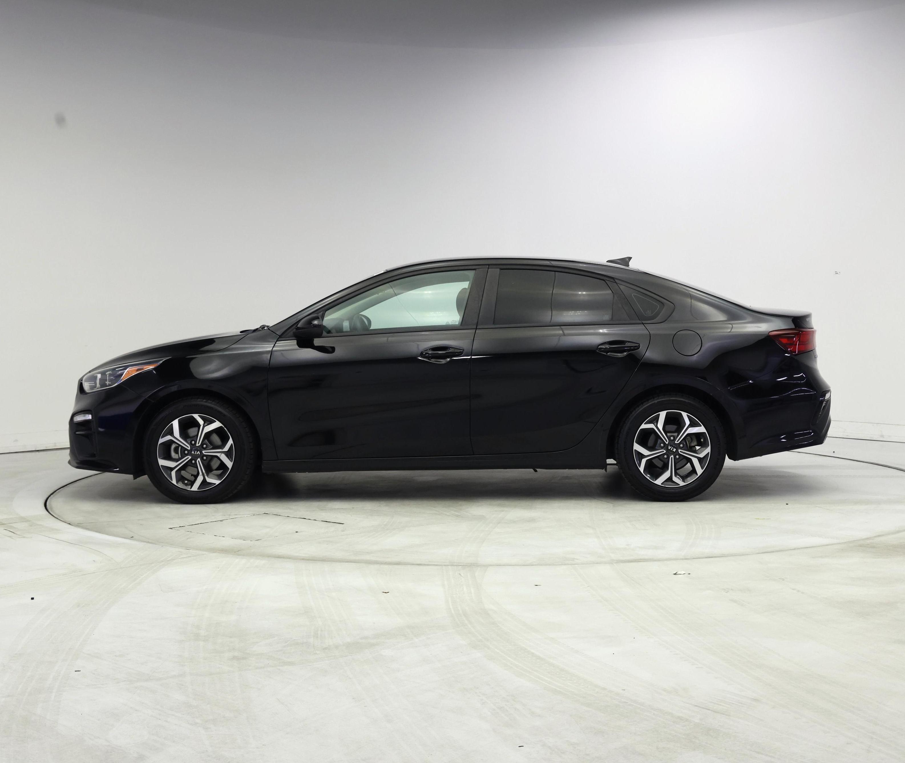 Thumbnail: 2020 Kia Forte - 3