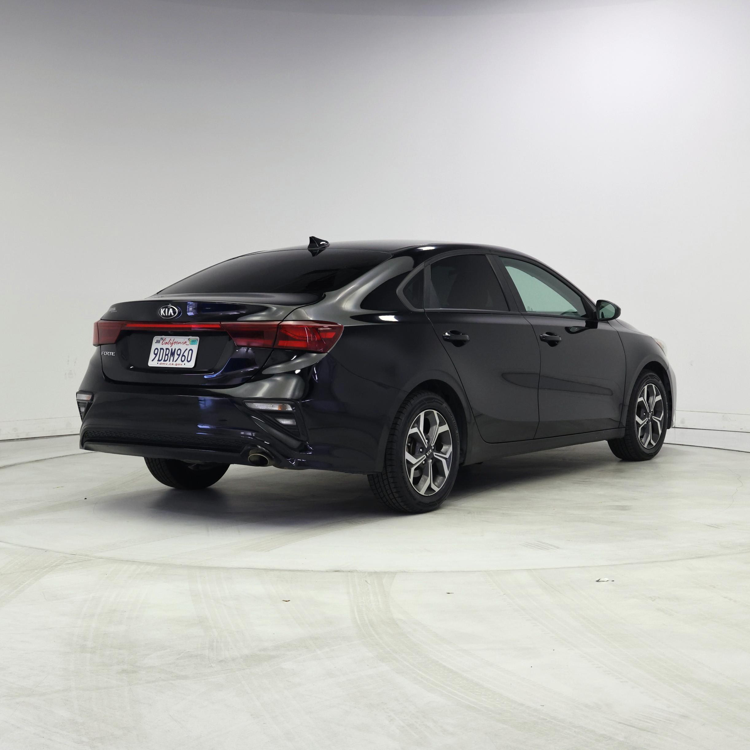 Thumbnail: 2020 Kia Forte - 8