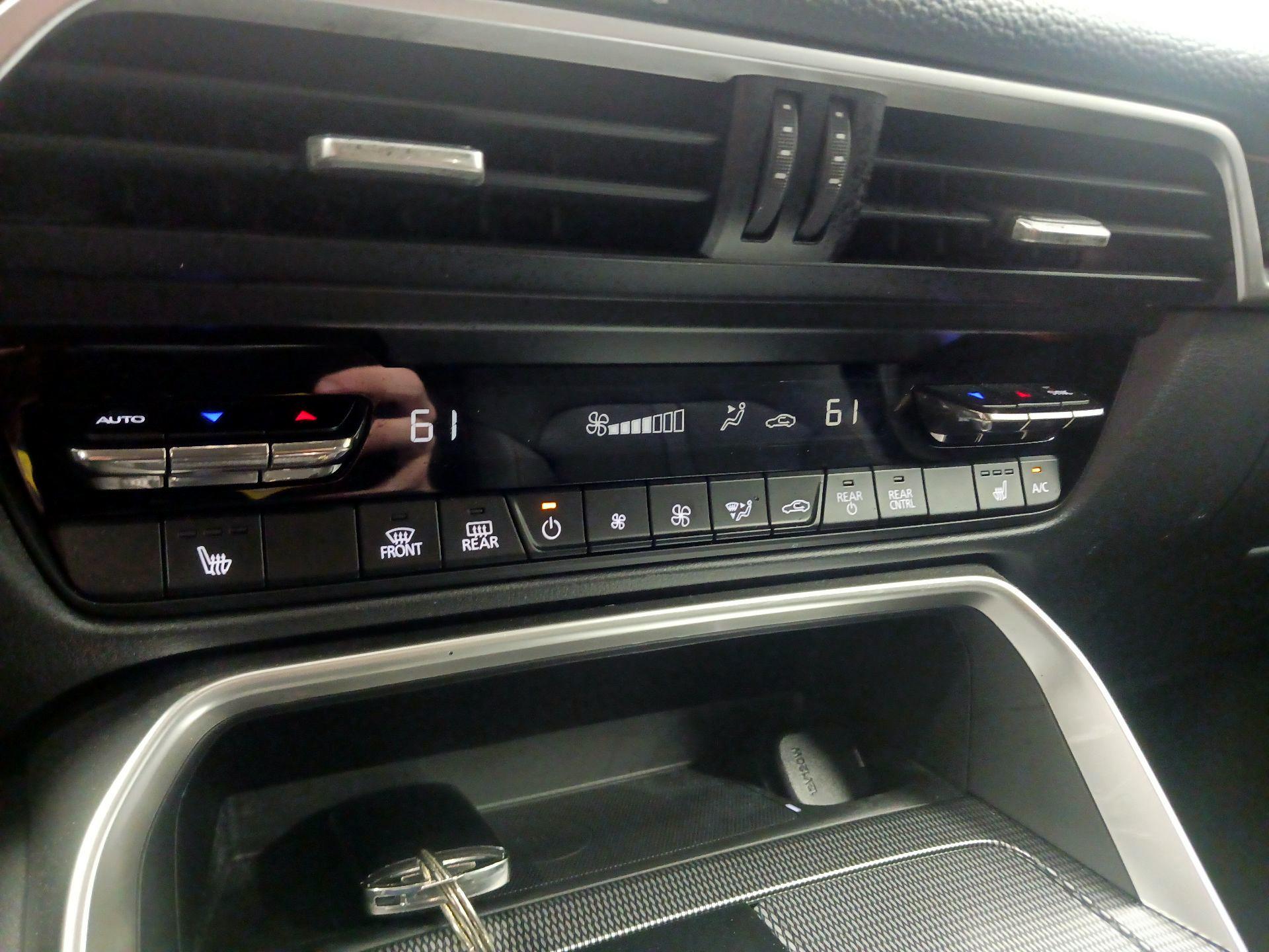 Thumbnail: 2025 Mazda CX-70 - 14