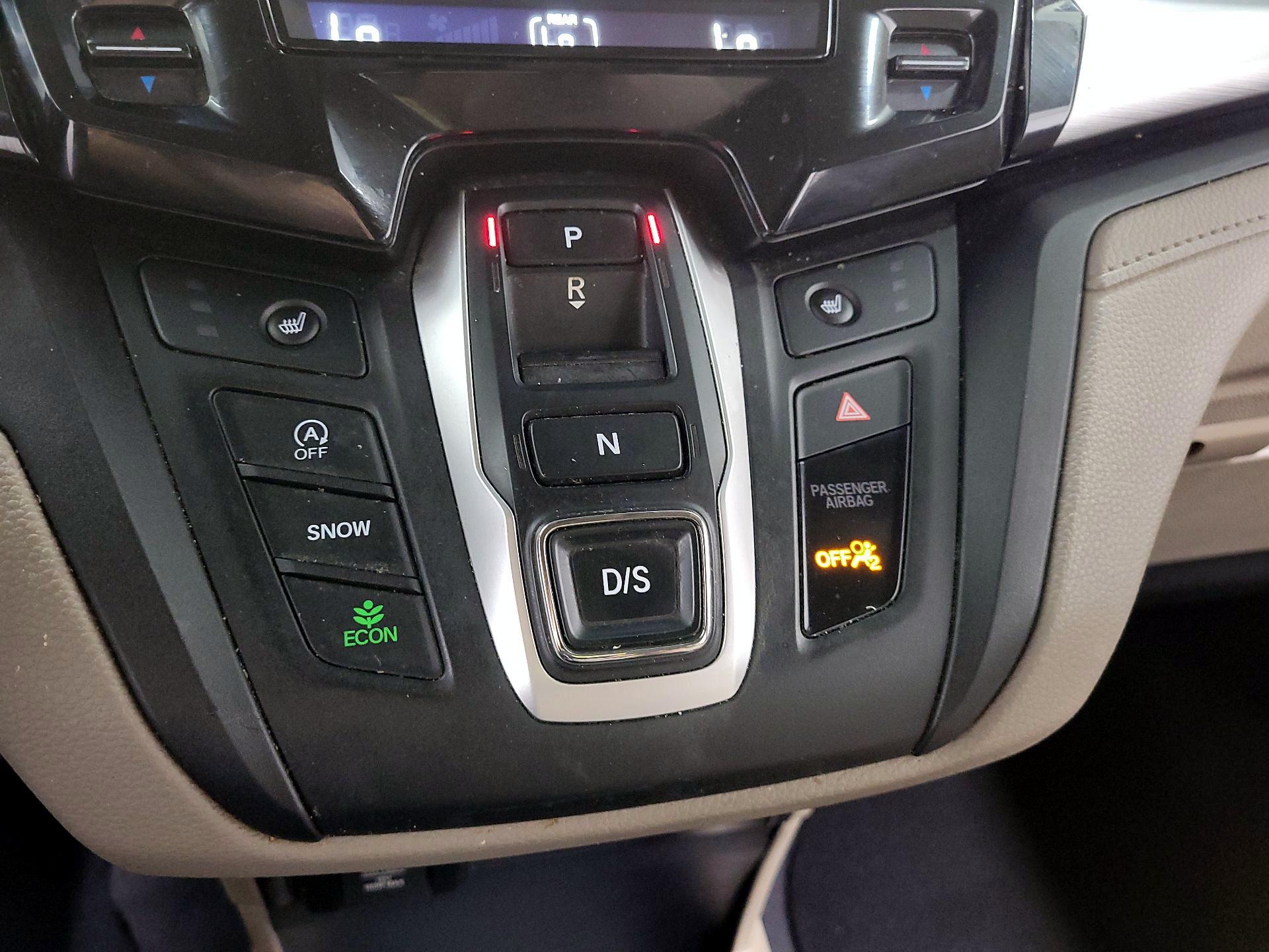 Thumbnail: 2020 Honda Odyssey - 16
