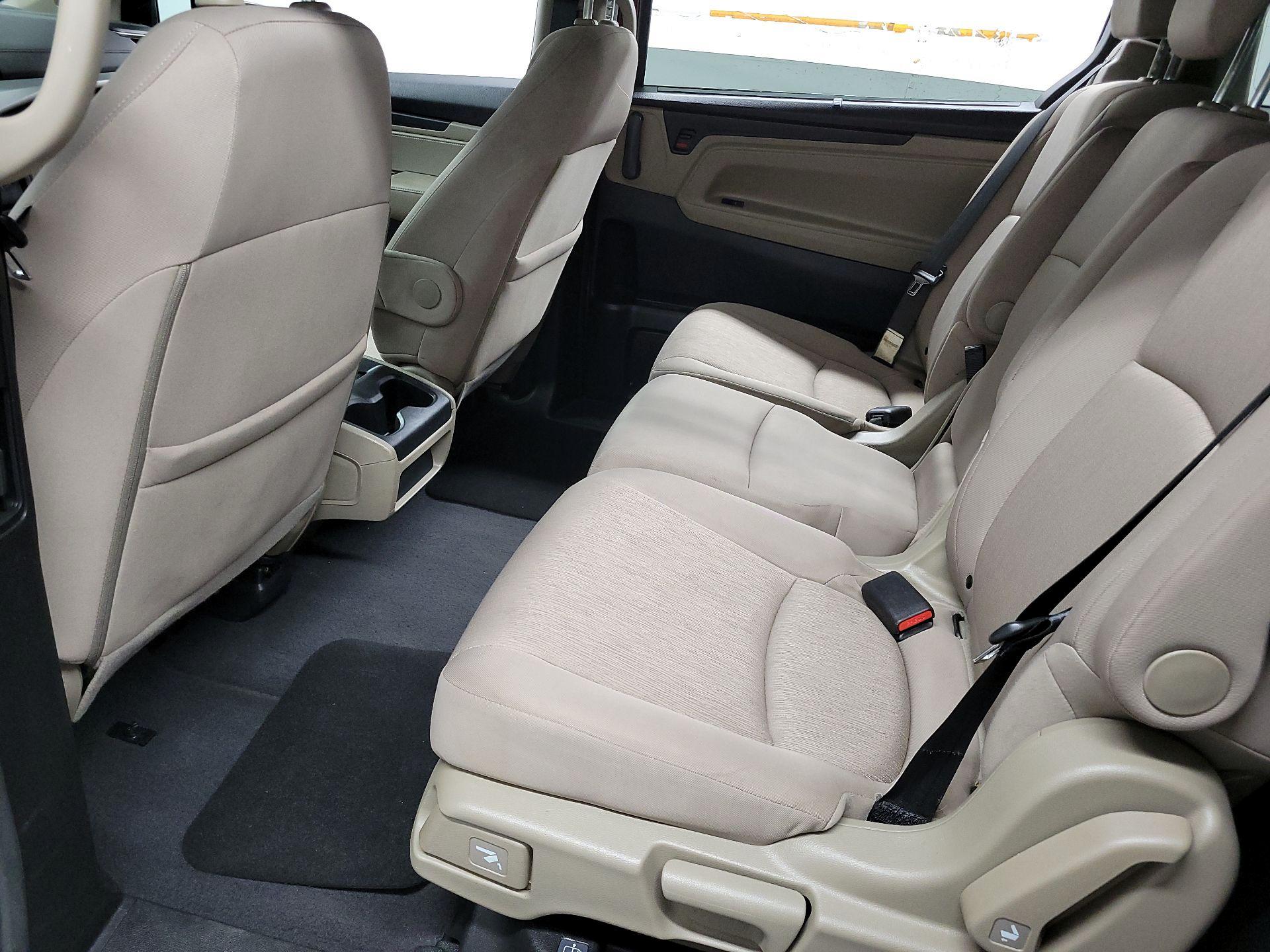 Thumbnail: 2020 Honda Odyssey - 17