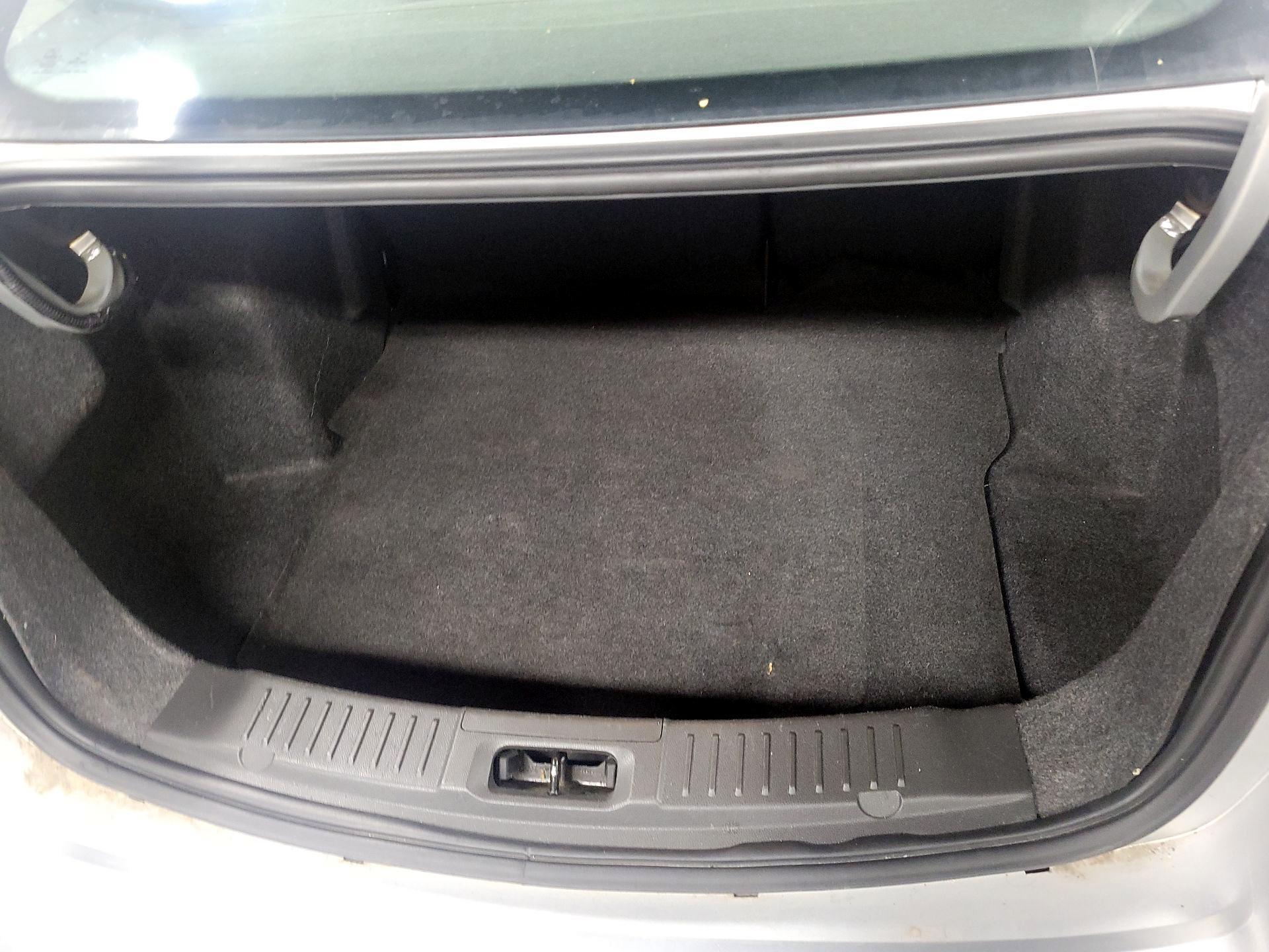 Thumbnail: 2016 Ford Fiesta - 16