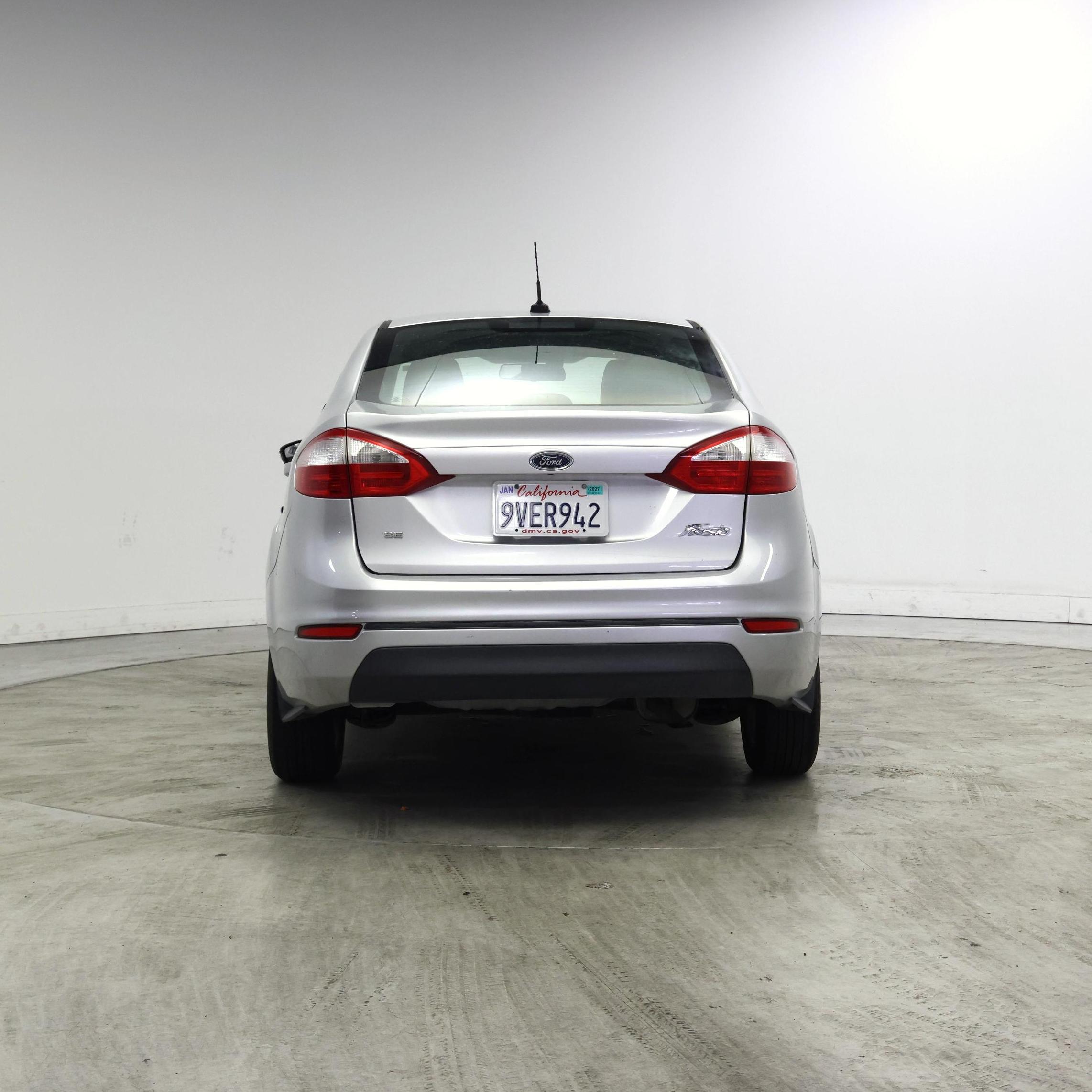 Thumbnail: 2016 Ford Fiesta - 6