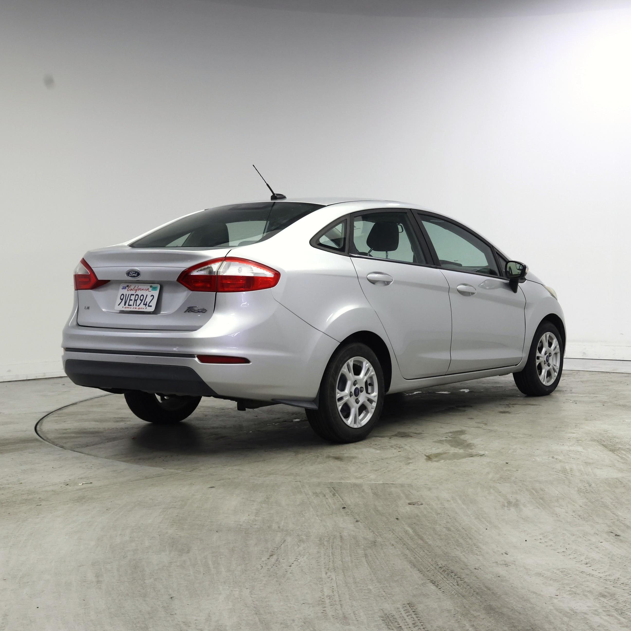 Thumbnail: 2016 Ford Fiesta - 8