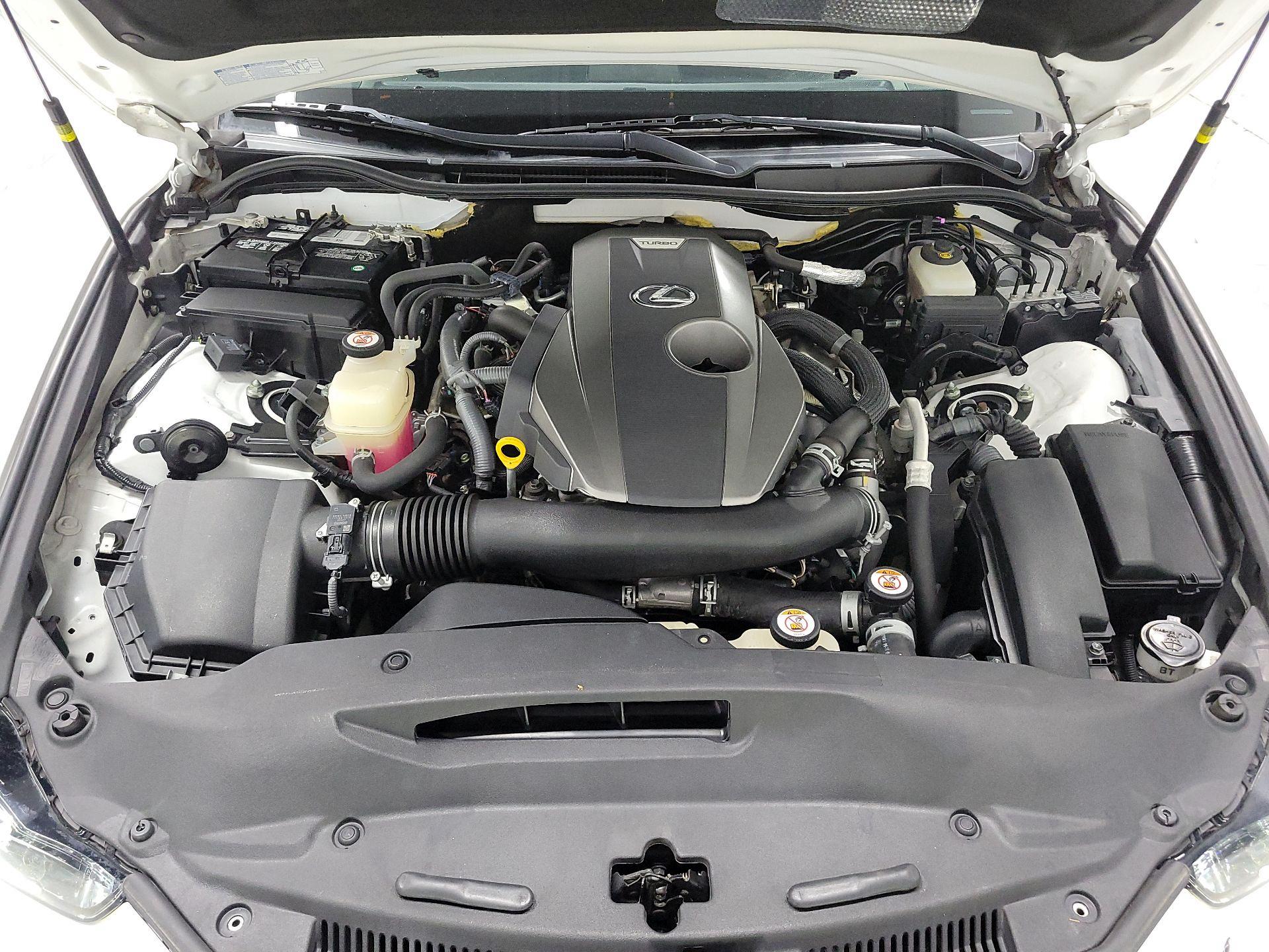 Thumbnail: 2020 Lexus IS - 18