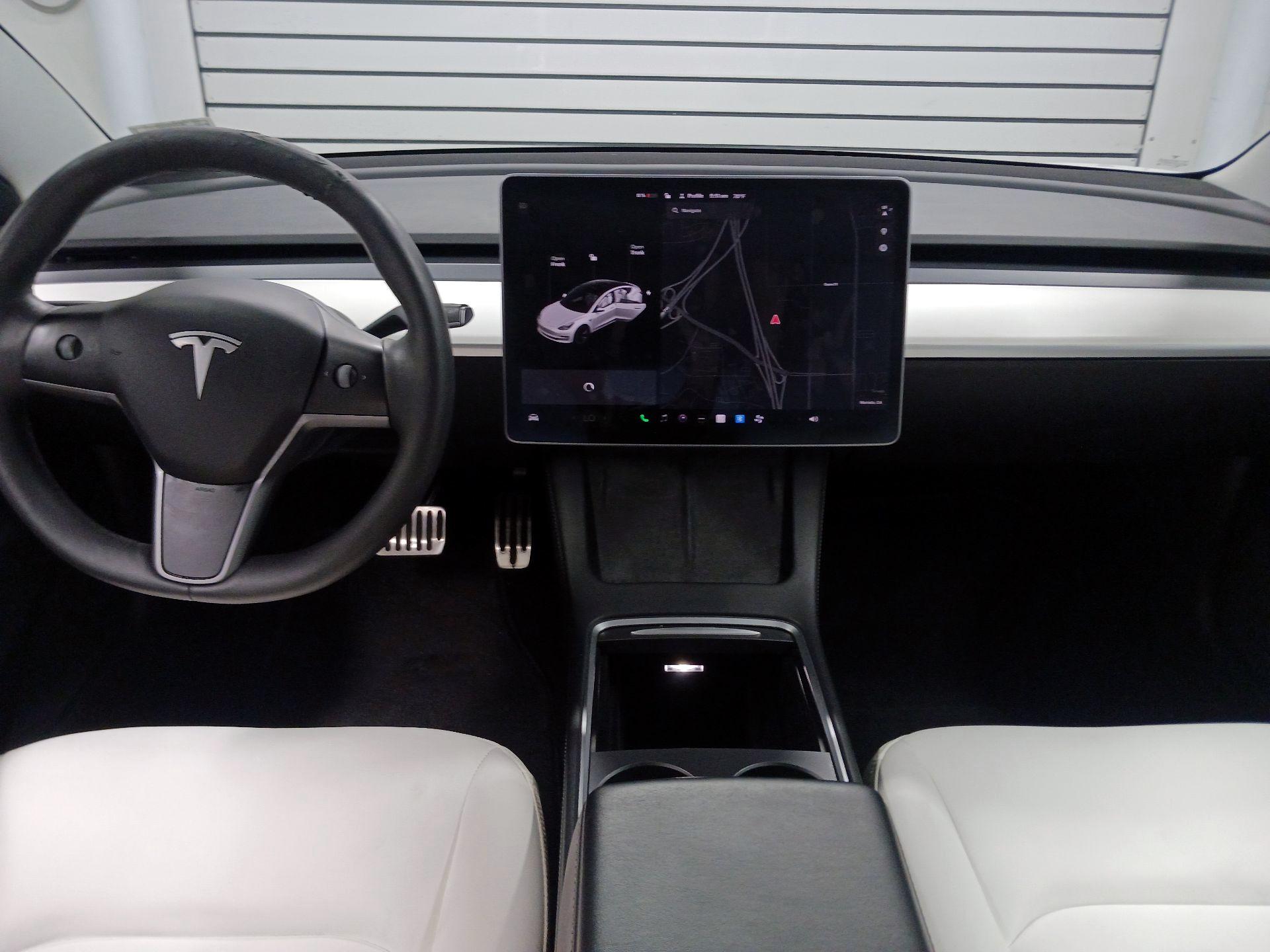 Thumbnail: 2021 Tesla Model 3 - 9