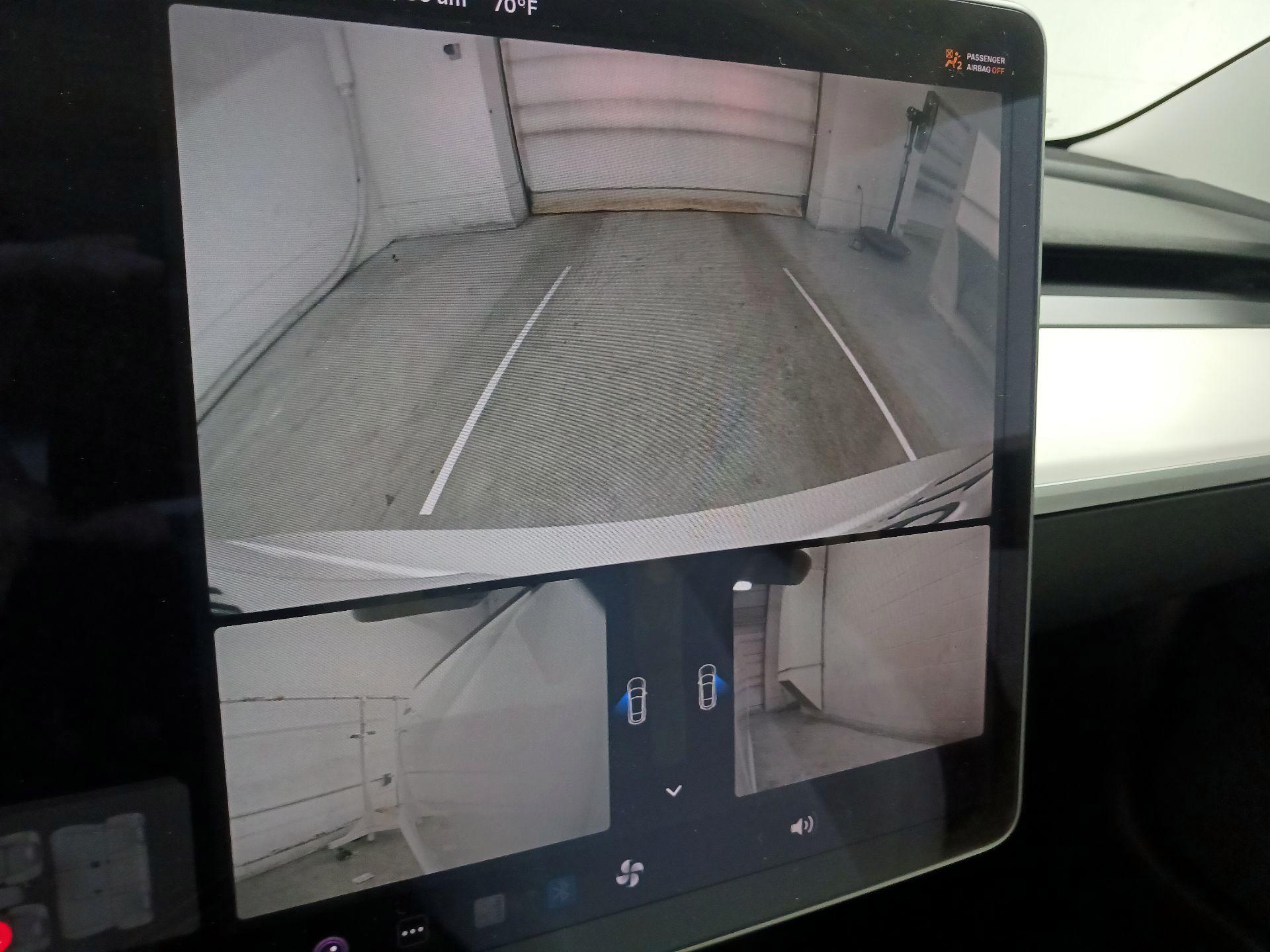 Thumbnail: 2021 Tesla Model 3 - 14