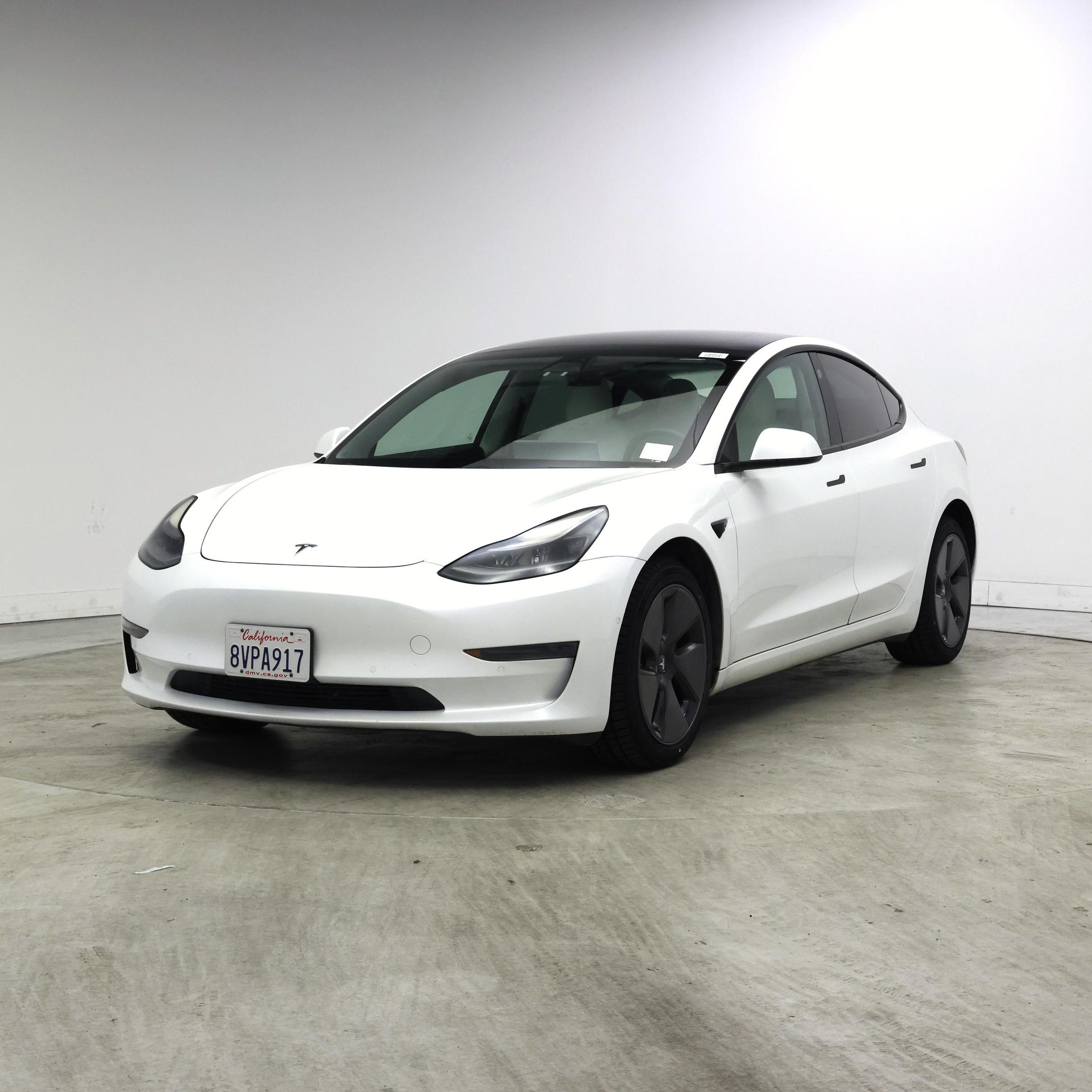 Thumbnail: 2021 Tesla Model 3 - 4