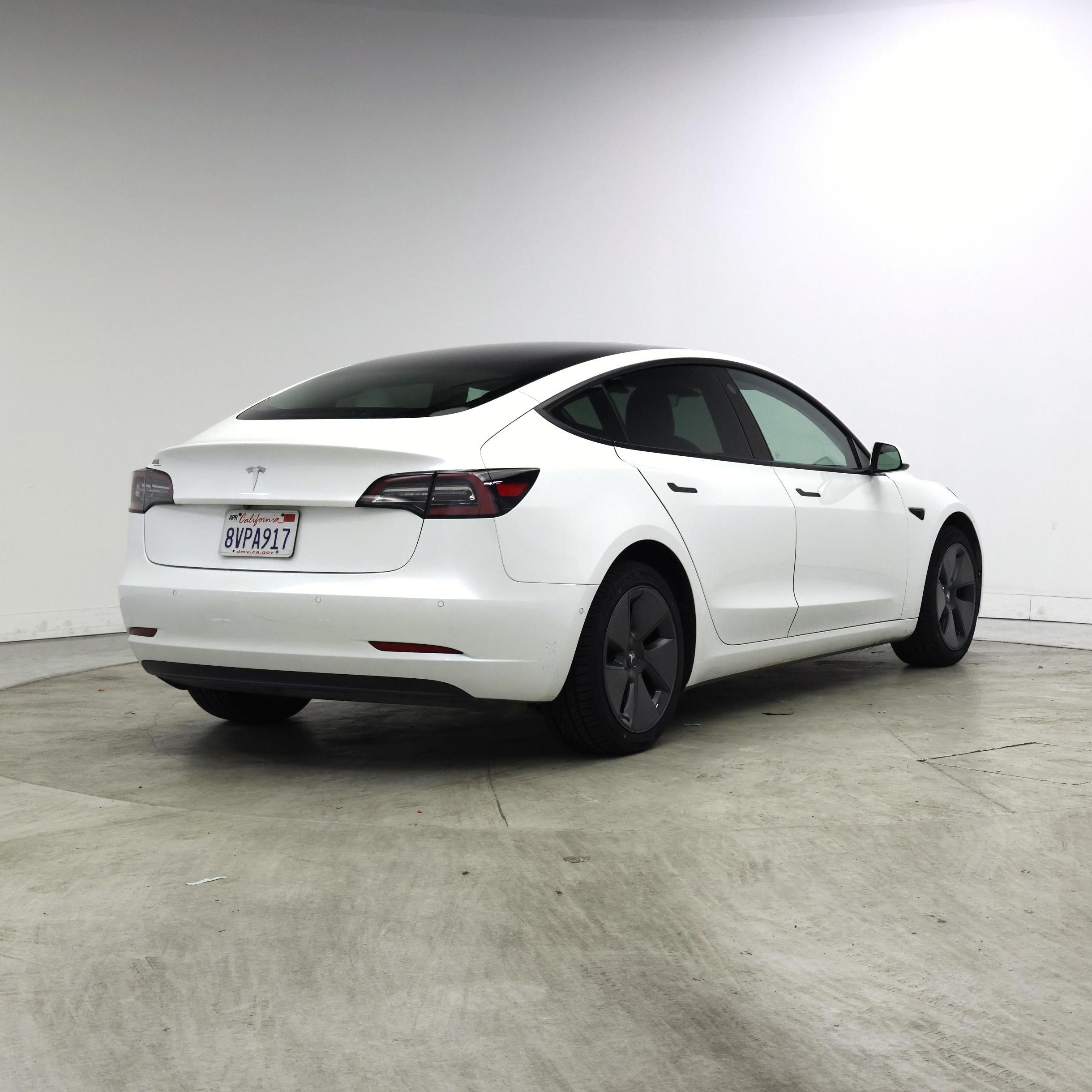 Thumbnail: 2021 Tesla Model 3 - 8