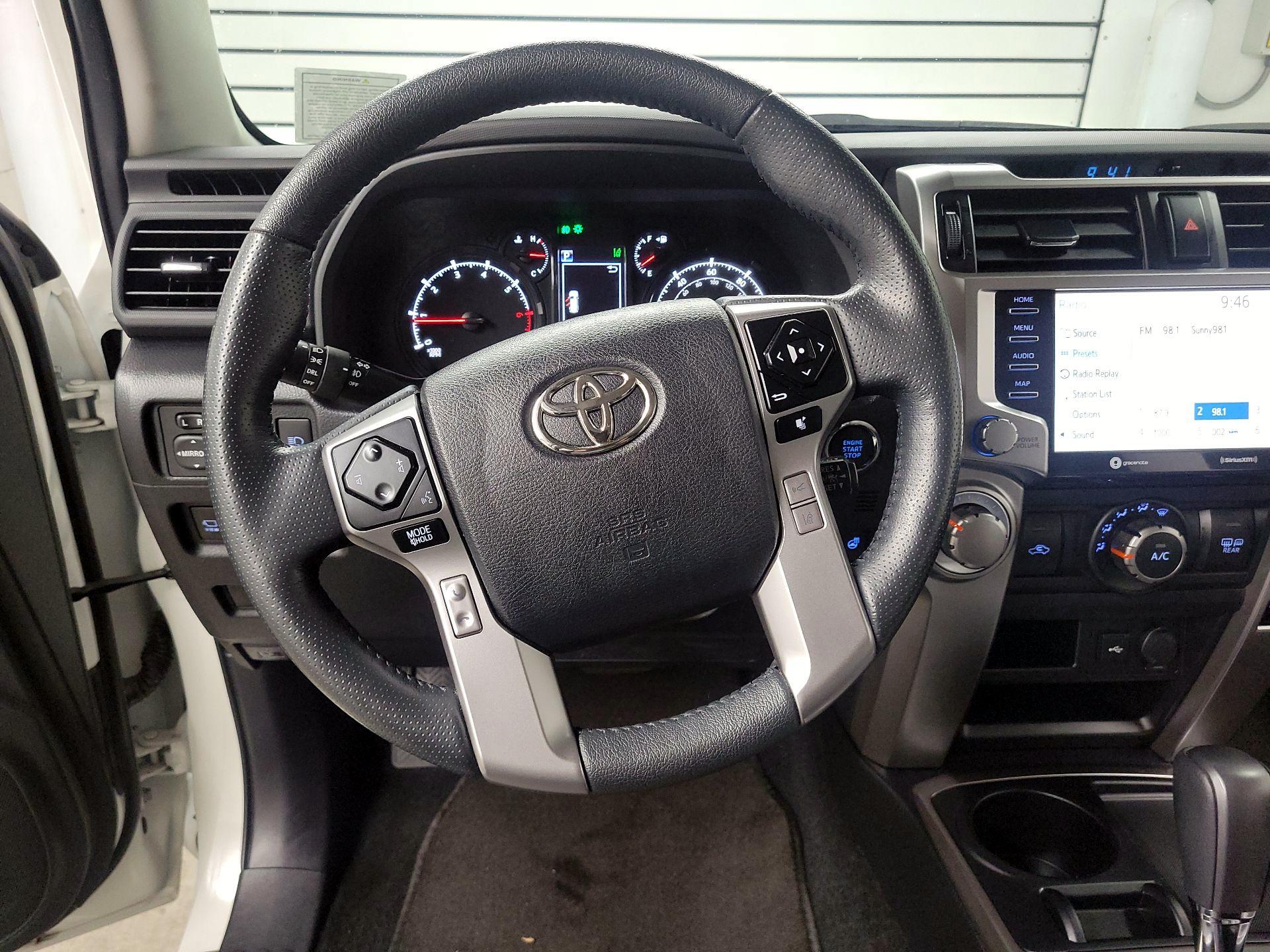 Thumbnail: 2023 Toyota 4Runner - 10