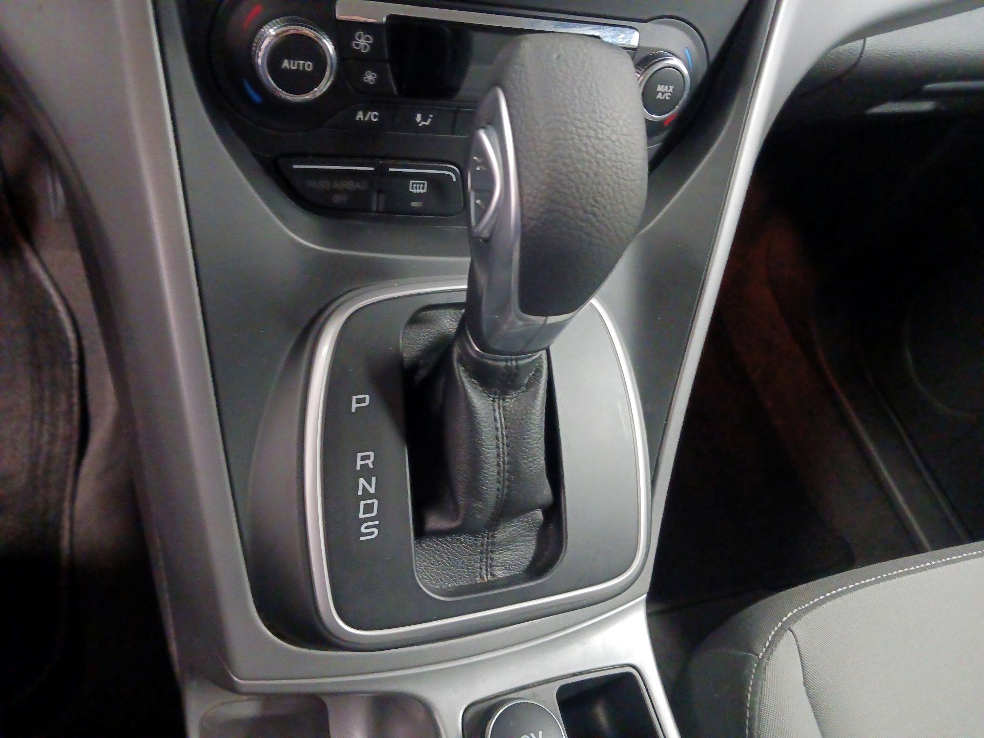Thumbnail: 2014 Ford Escape - 17