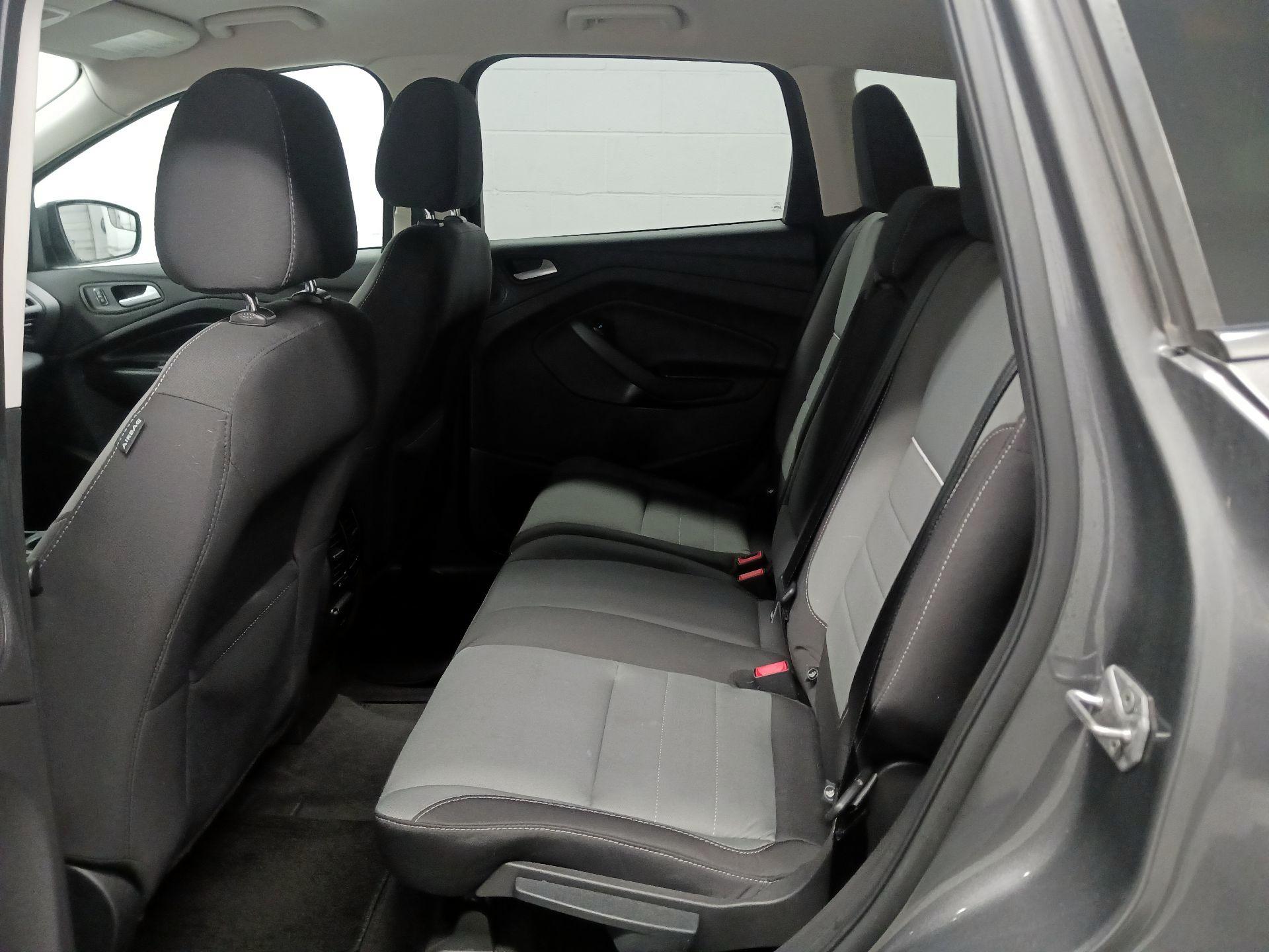 Thumbnail: 2014 Ford Escape - 18