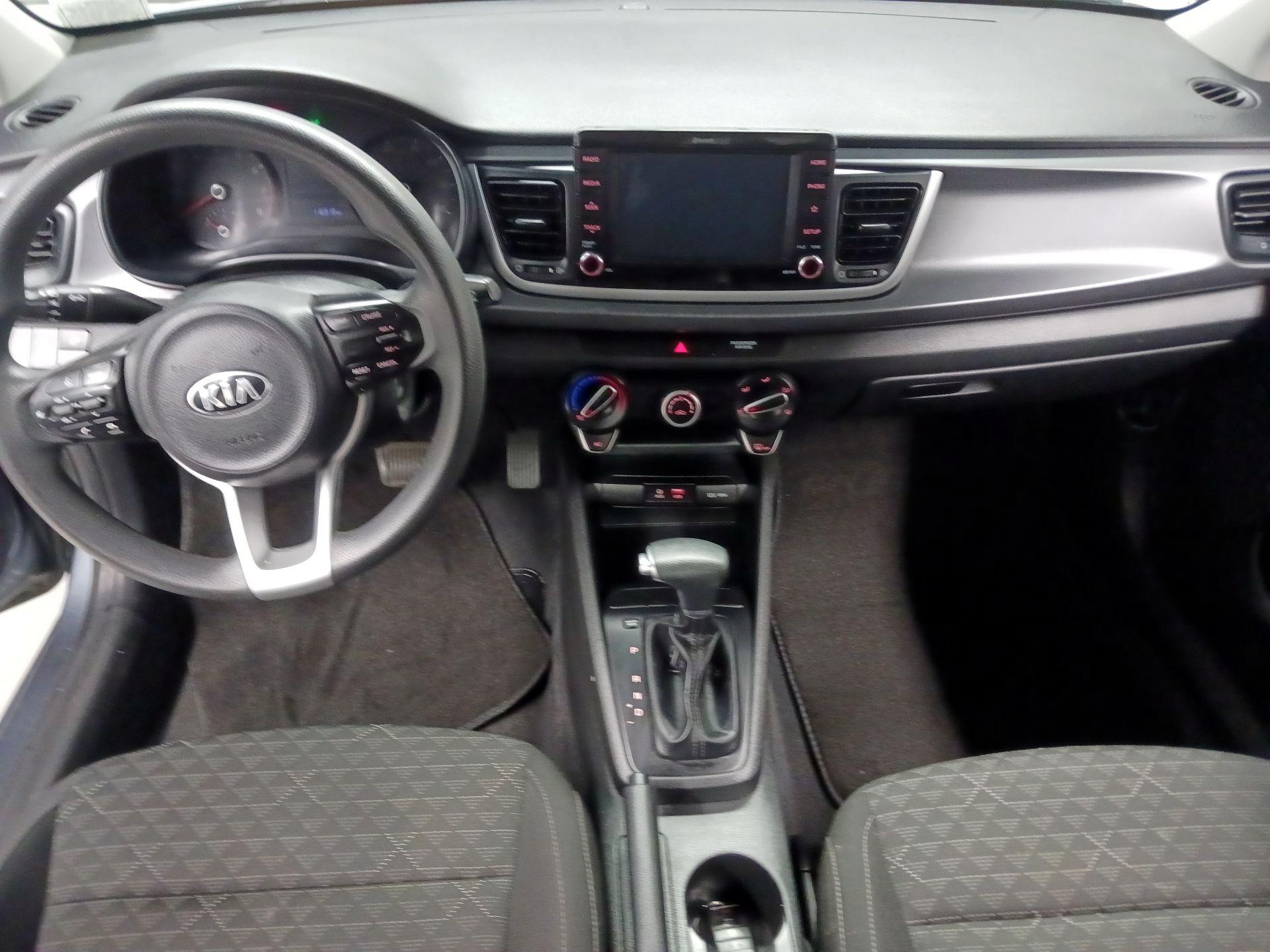 Thumbnail: 2019 Kia Rio - 9