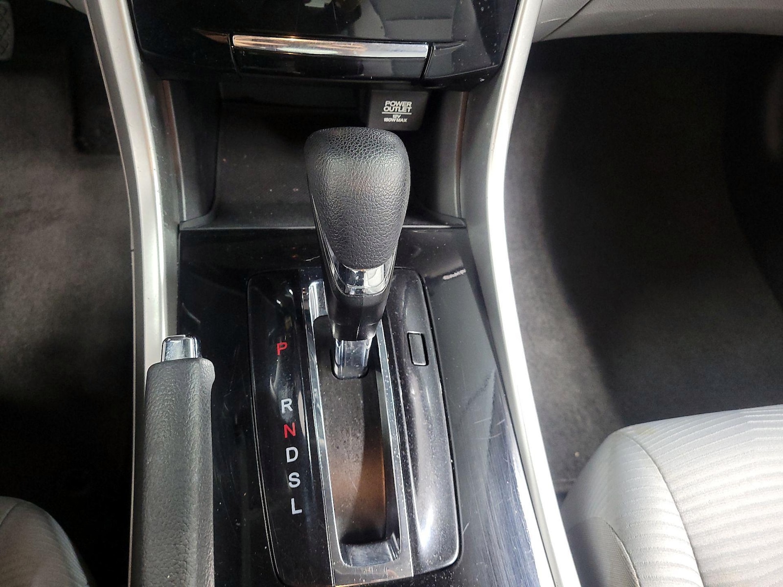 2017 Honda Accord LX - Photo 16