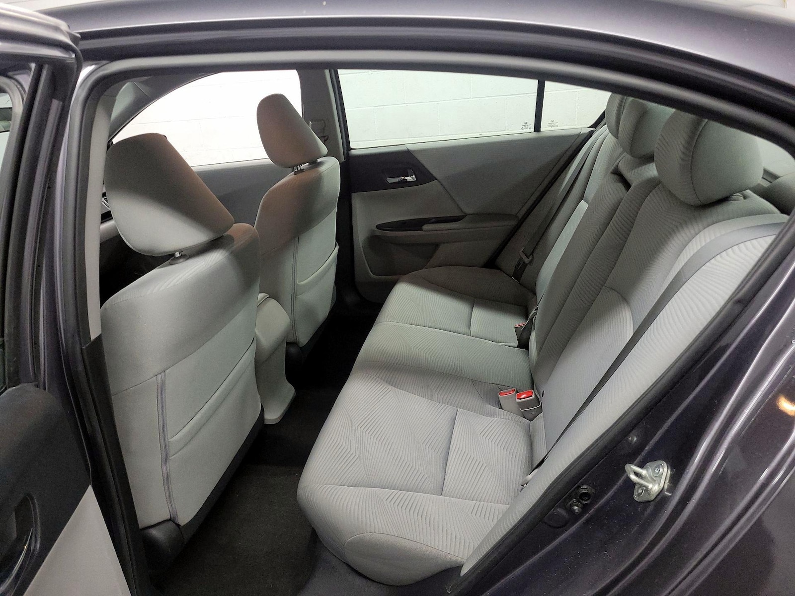 2017 Honda Accord LX - Photo 17