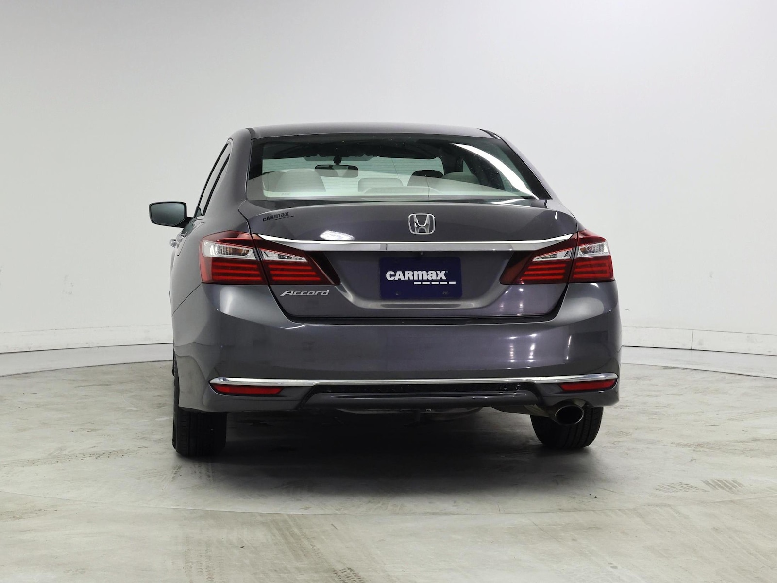2017 Honda Accord LX - Photo 7