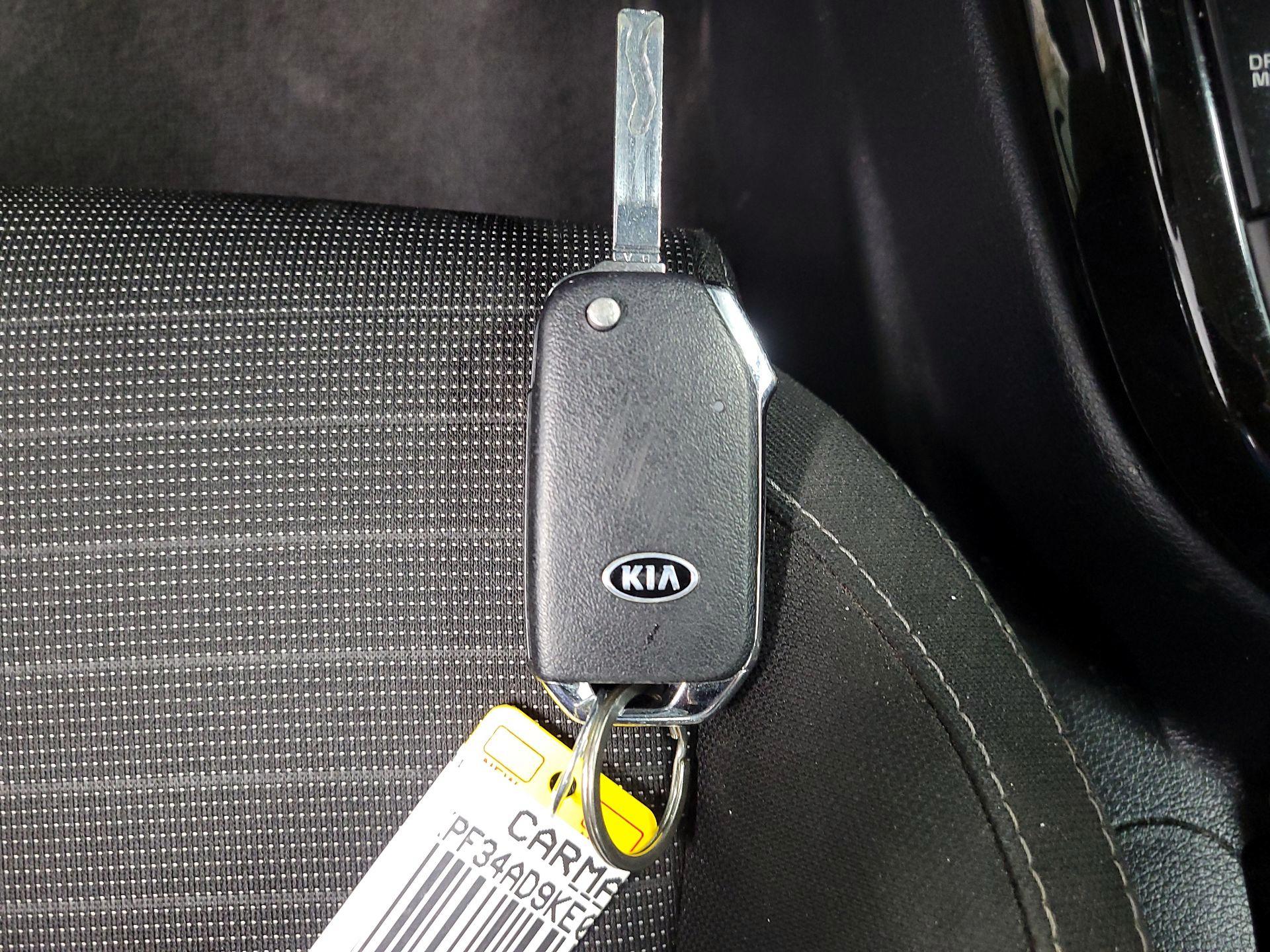 Thumbnail: 2019 Kia Forte - 19