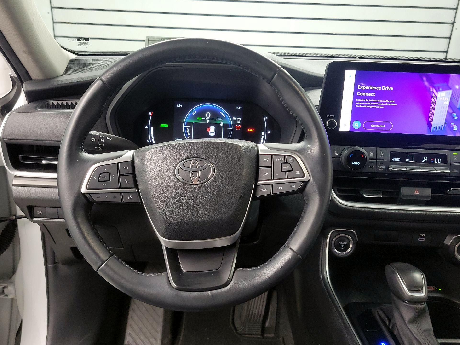 Thumbnail: 2024 Toyota Highlander - 10