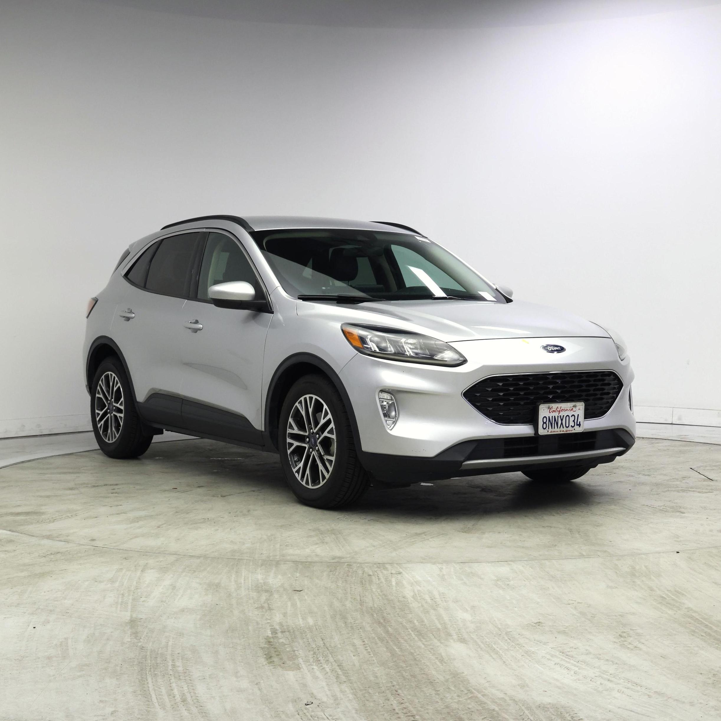  2020 Ford Escape SEL FWD   