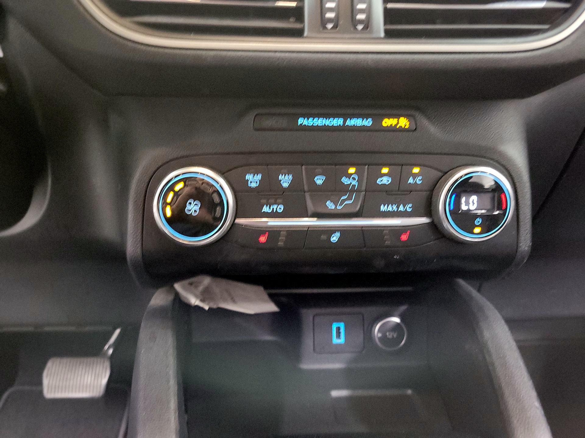 Thumbnail: 2020 Ford Escape - 15