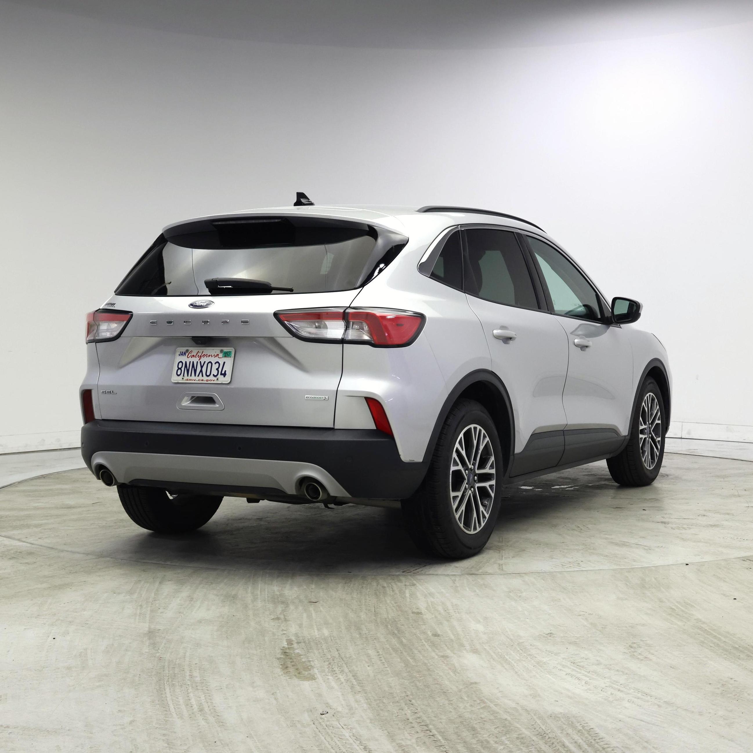 Thumbnail: 2020 Ford Escape - 8