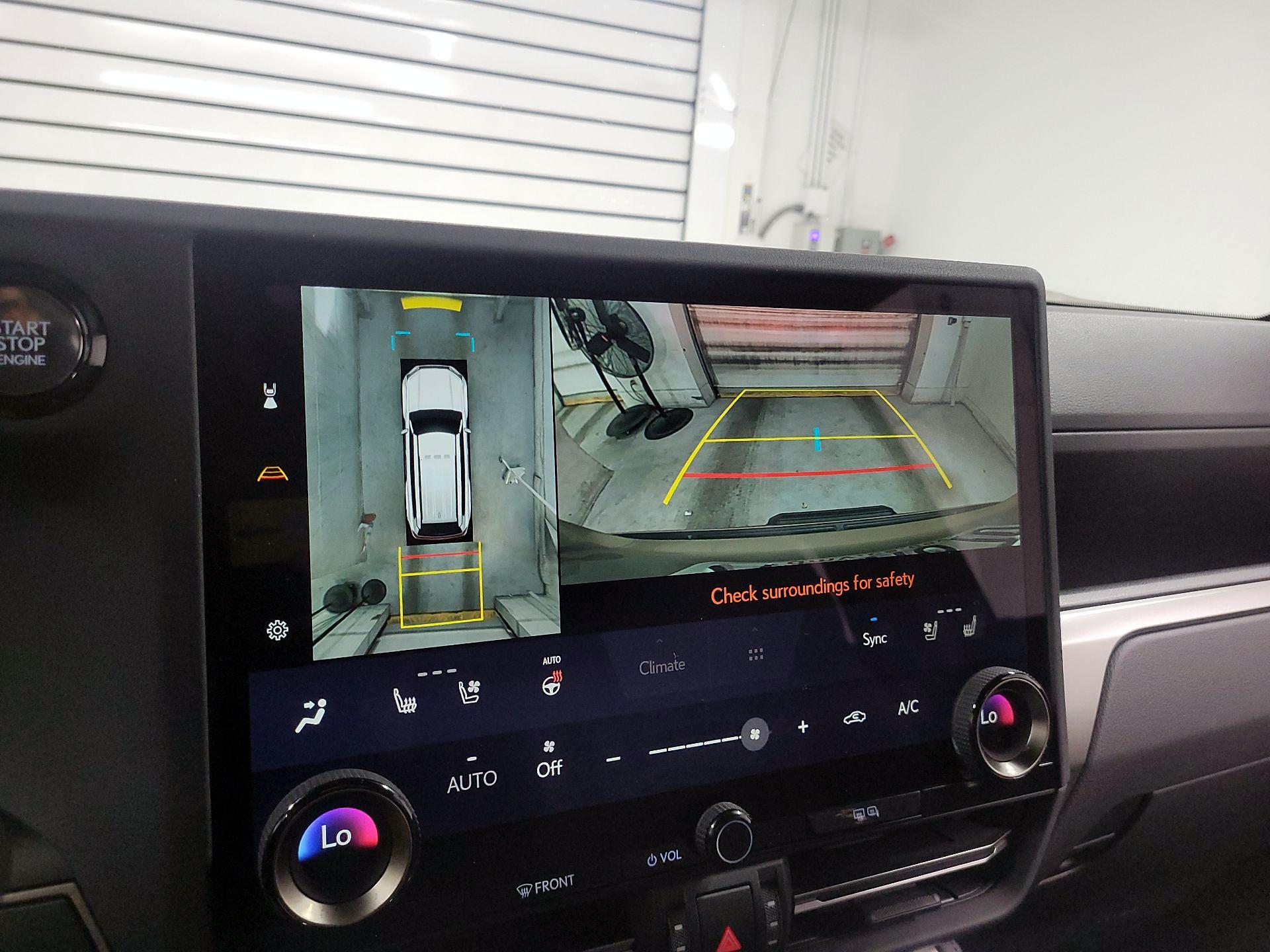 Thumbnail: 2025 Lexus GX - 14