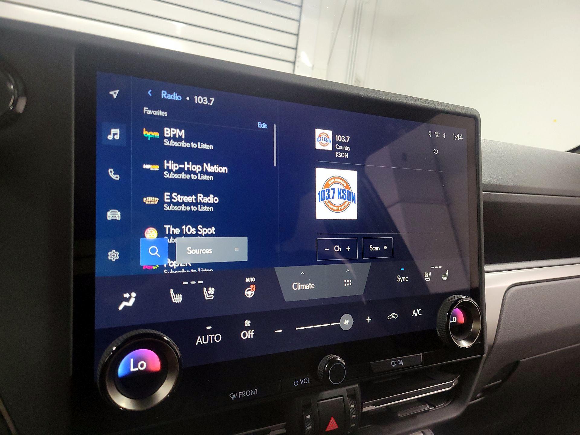 Thumbnail: 2025 Lexus GX - 15