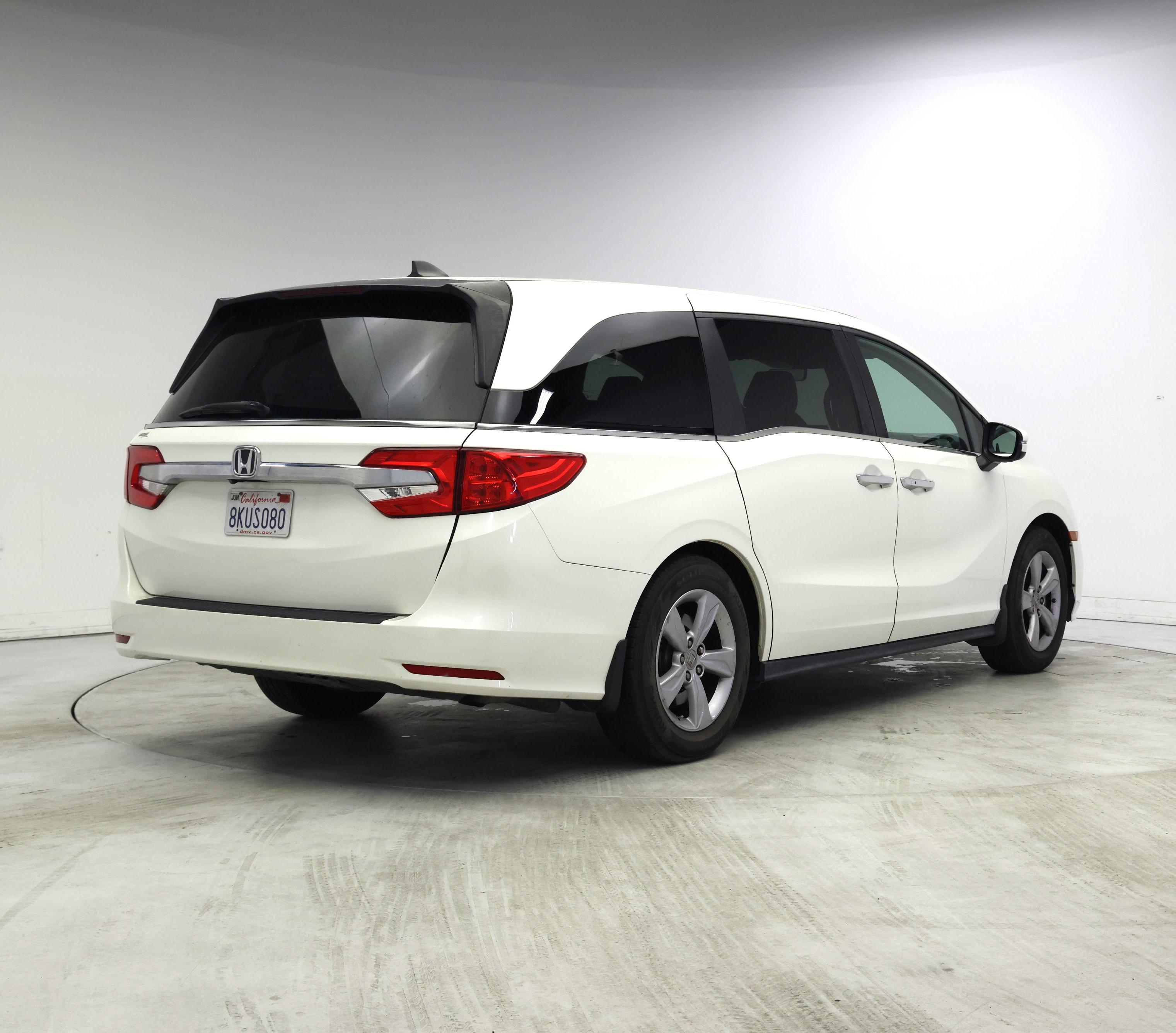 Thumbnail: 2019 Honda Odyssey - 8