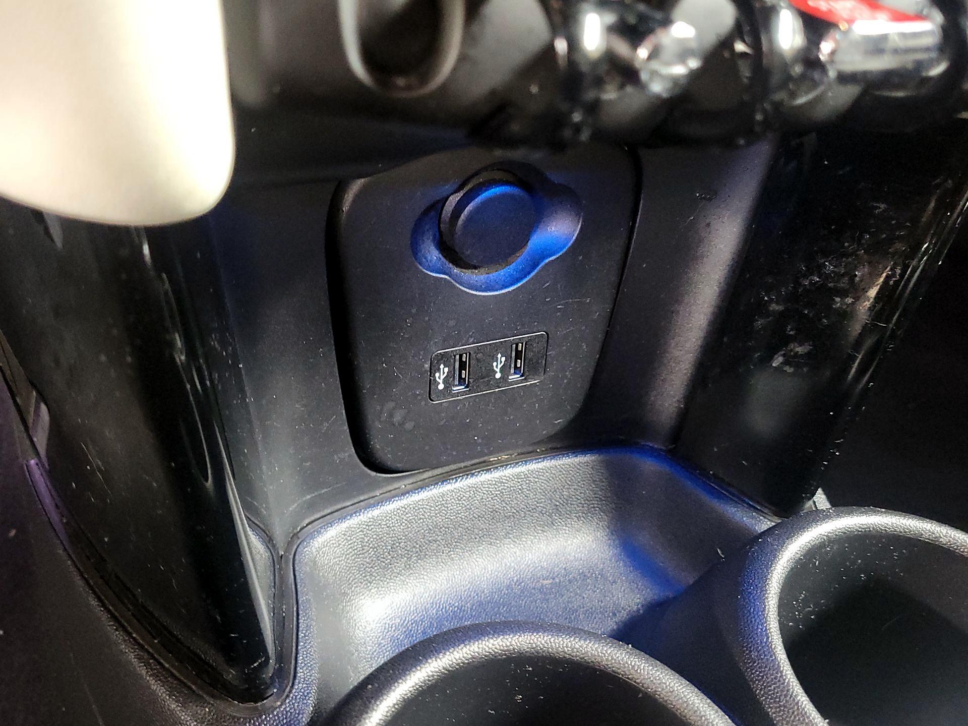 Thumbnail: 2020 MINI Cooper Hardtop - 19