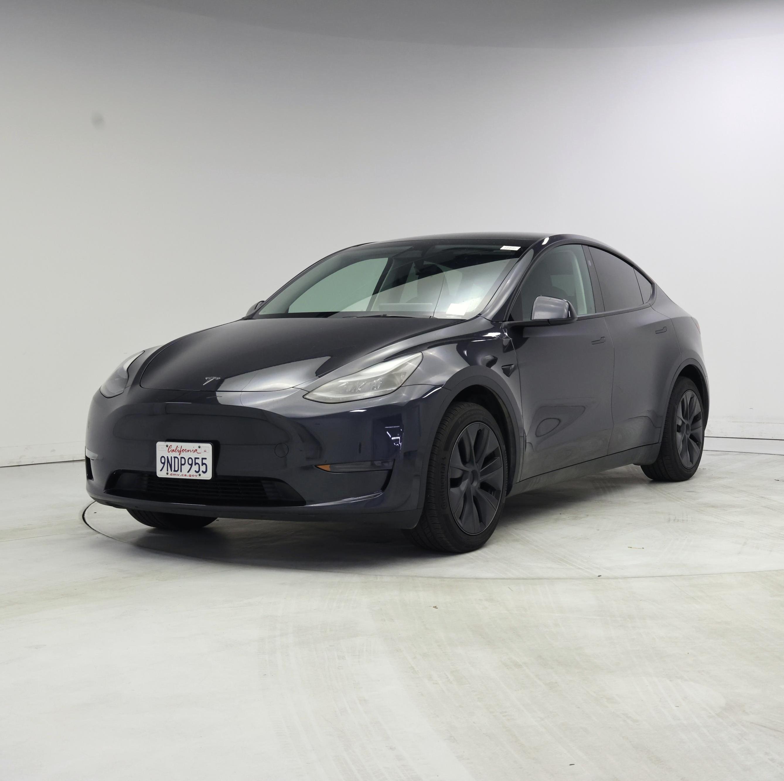 Thumbnail: 2024 Tesla Model Y - 4