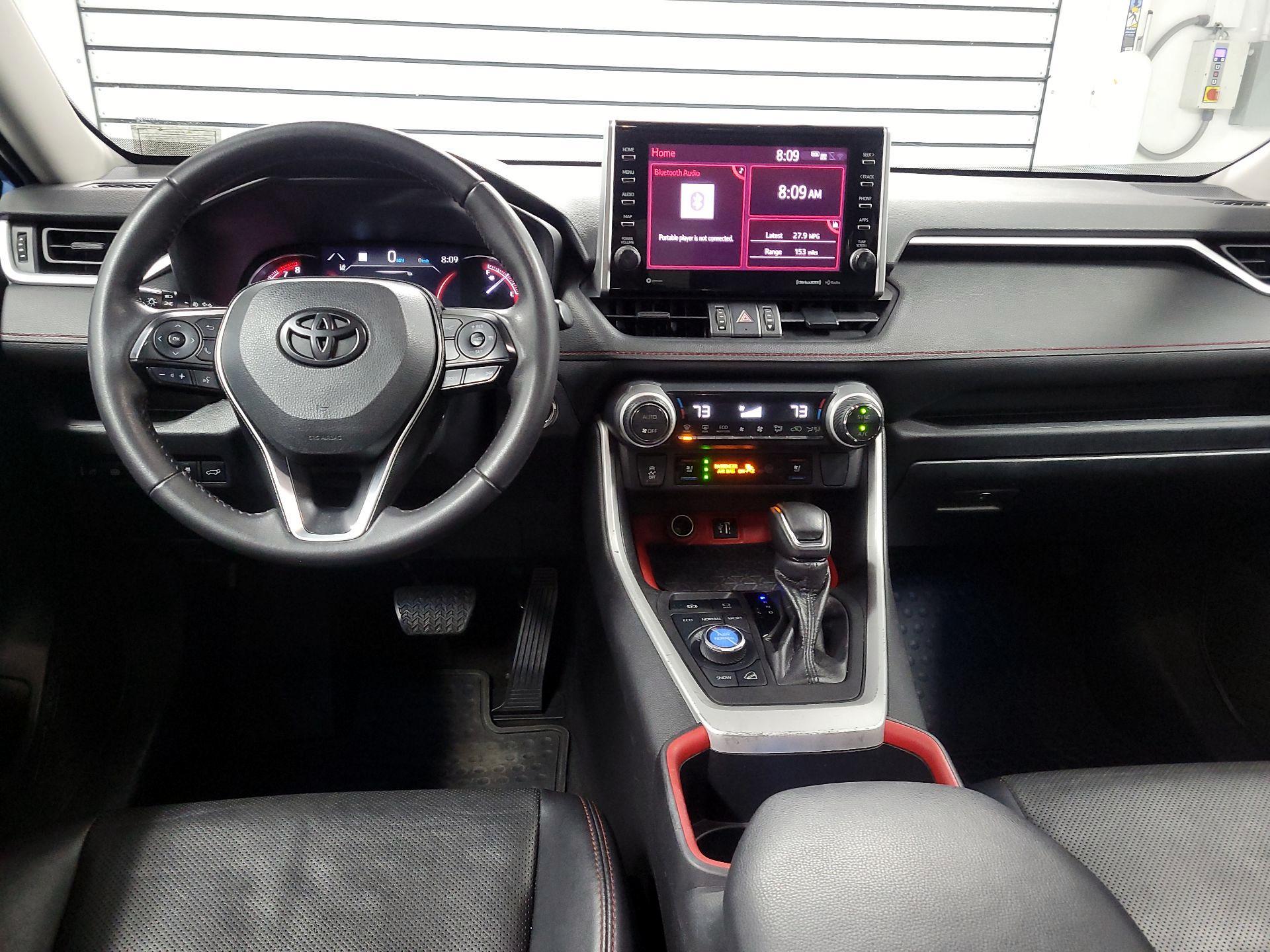 Thumbnail: 2022 Toyota RAV4 - 9