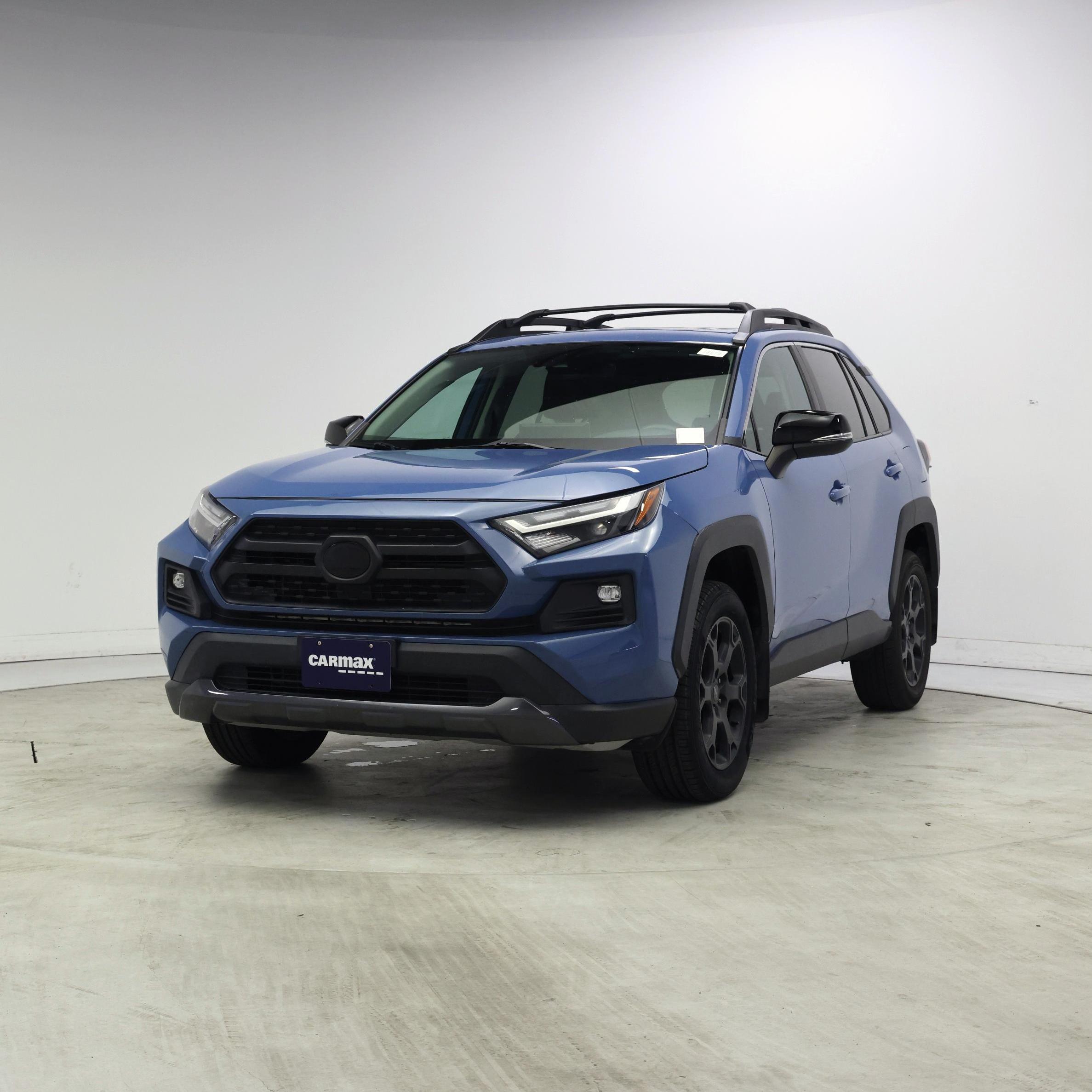 Thumbnail: 2022 Toyota RAV4 - 4