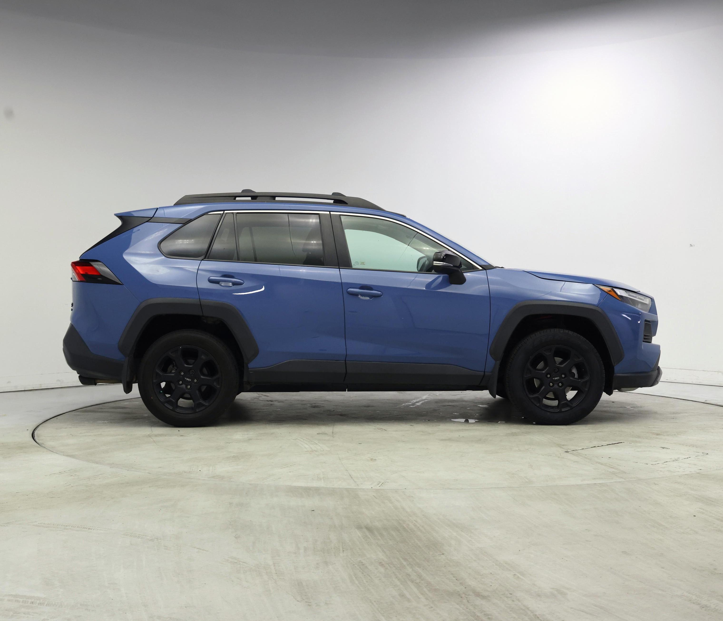 Thumbnail: 2022 Toyota RAV4 - 7