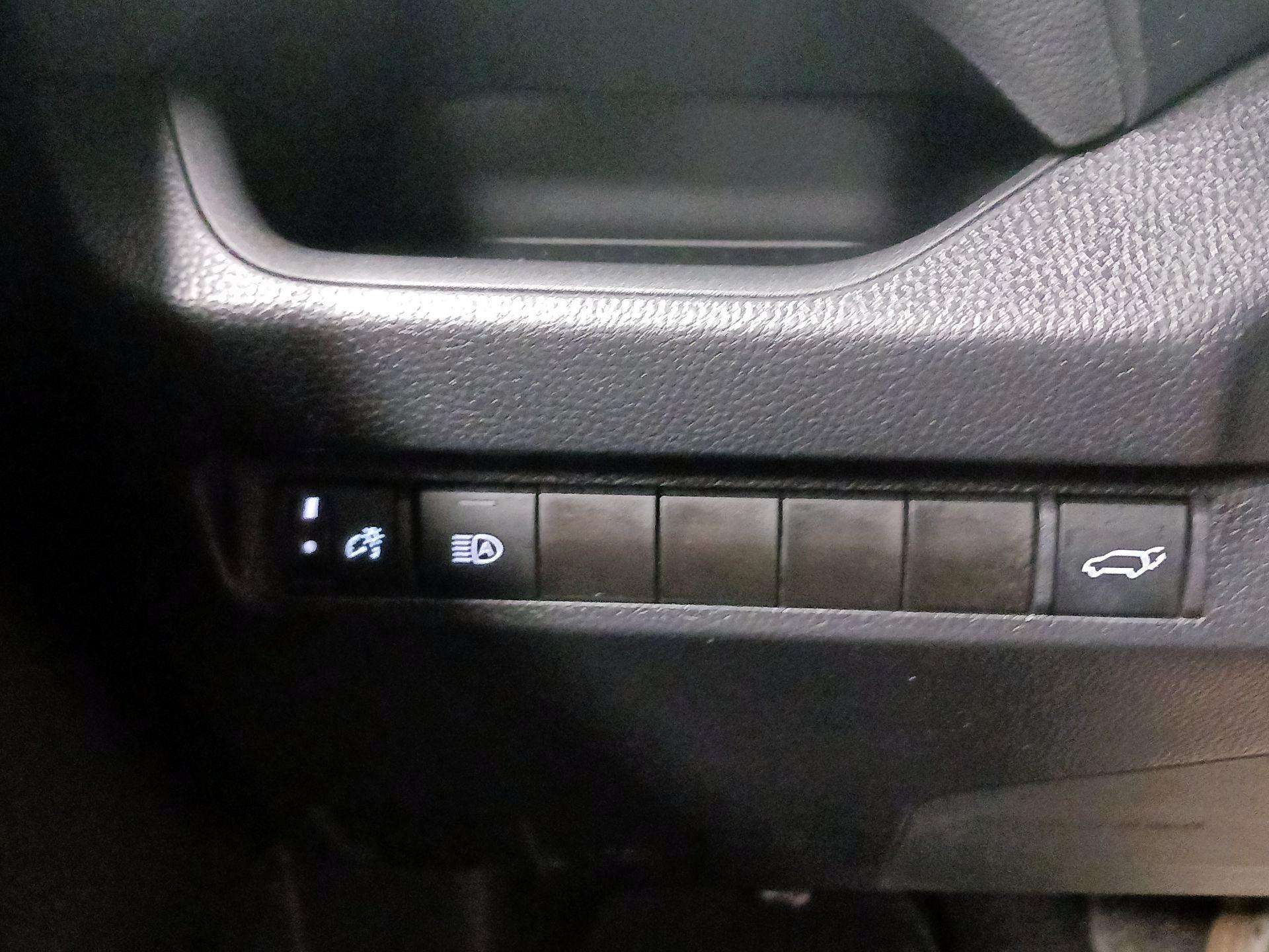 Thumbnail: 2023 Toyota RAV4 - 13