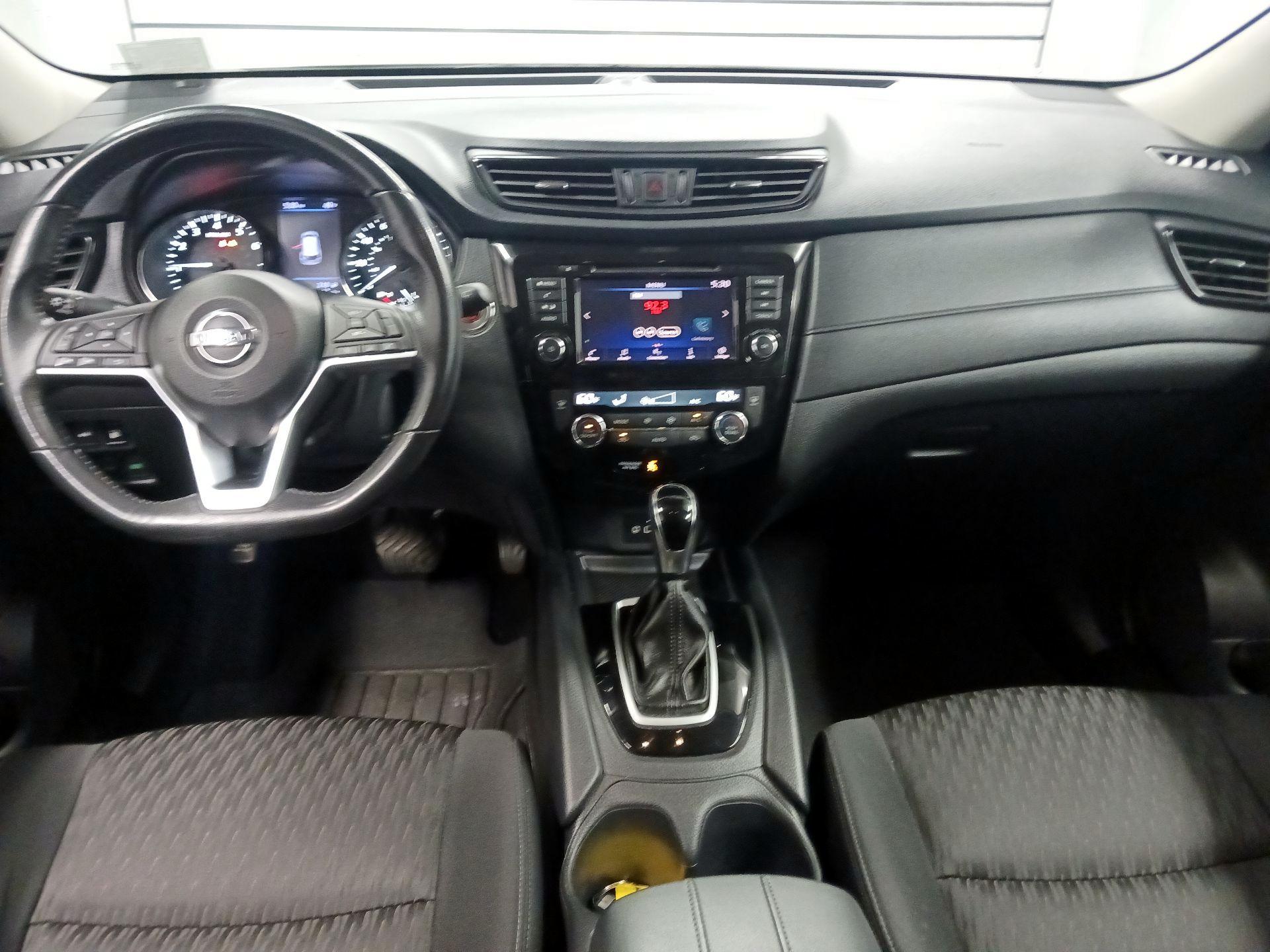 Thumbnail: 2018 Nissan Rogue - 9
