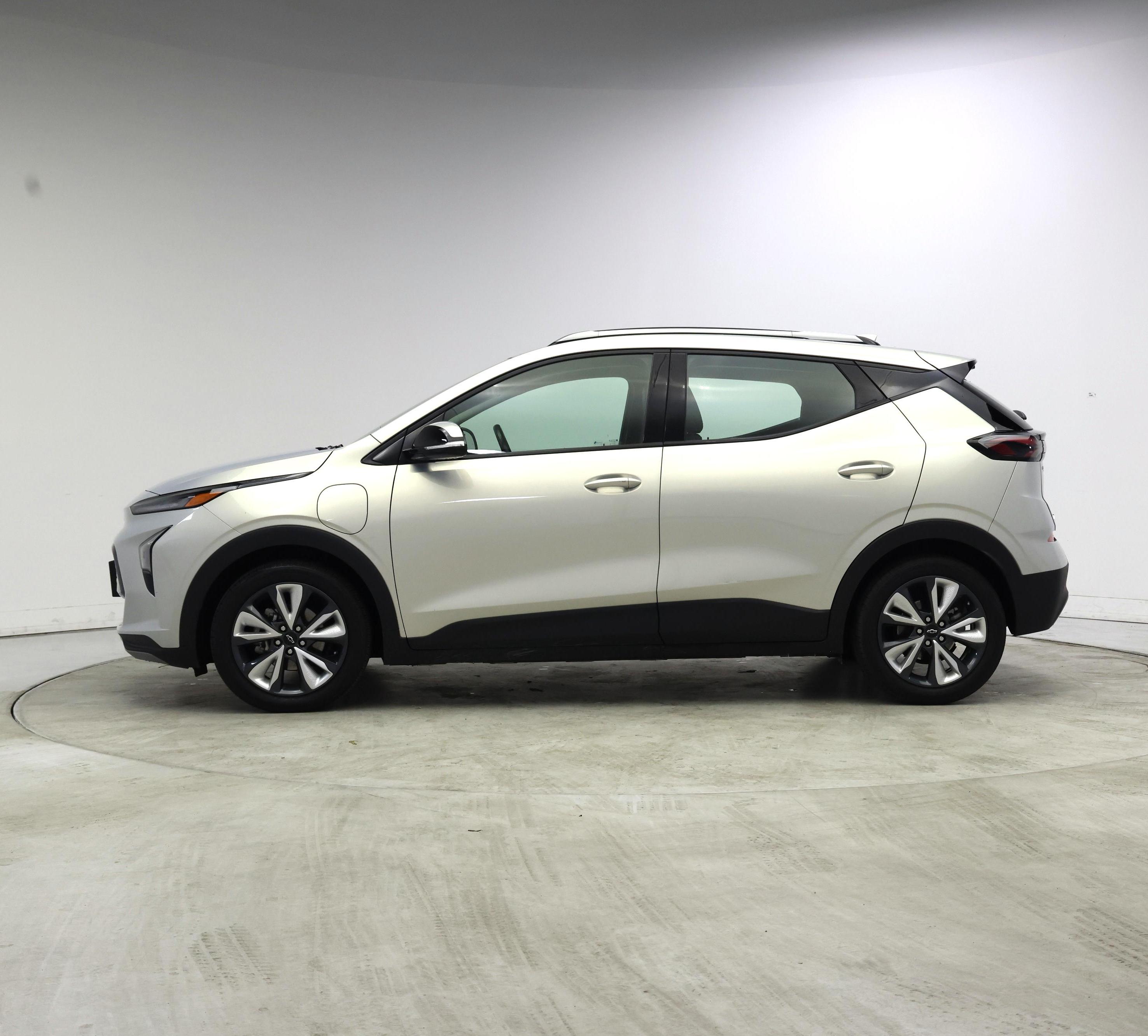 Thumbnail: 2023 Chevrolet Bolt EUV - 3