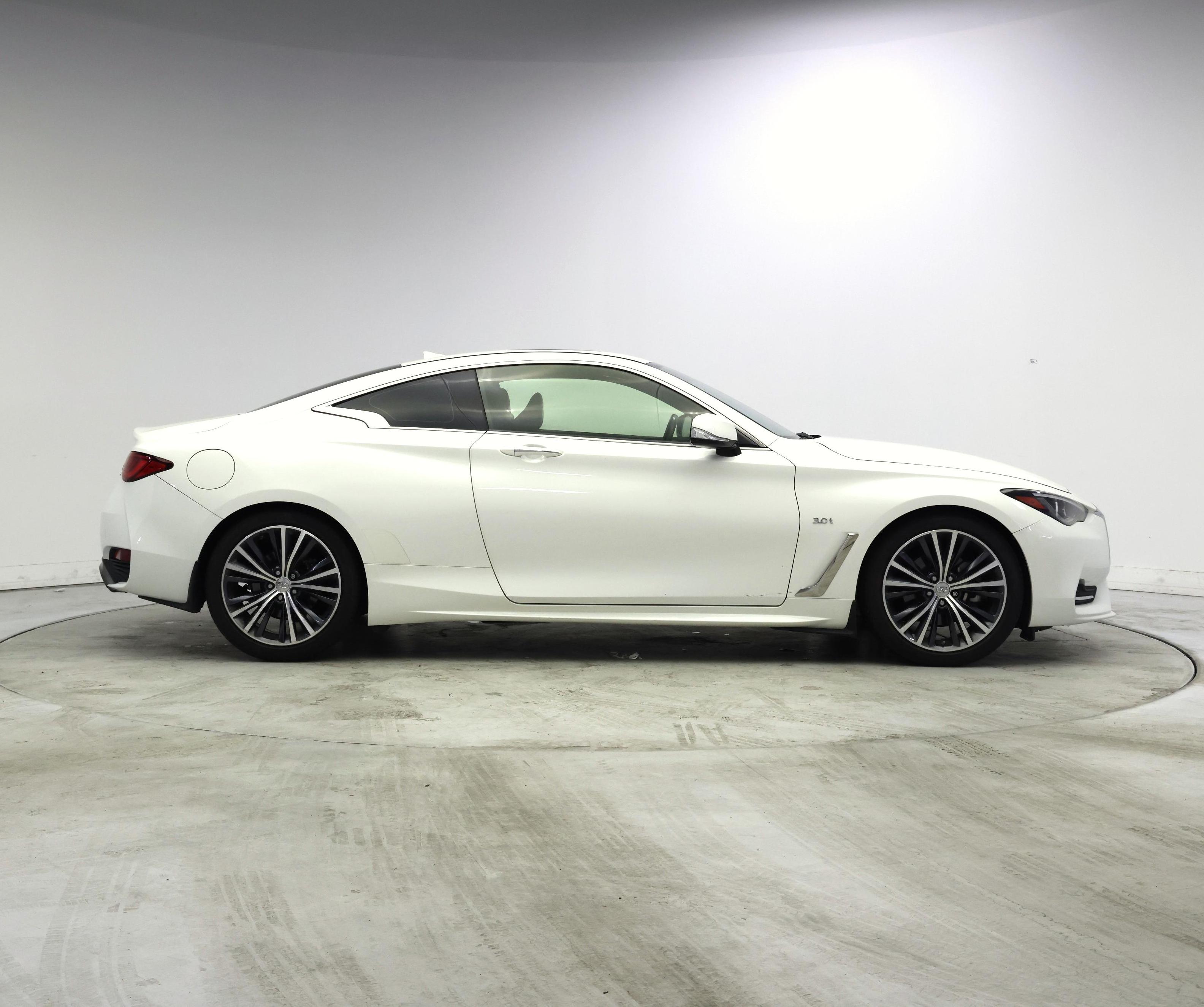 Thumbnail: 2017 INFINITI Q60 - 7