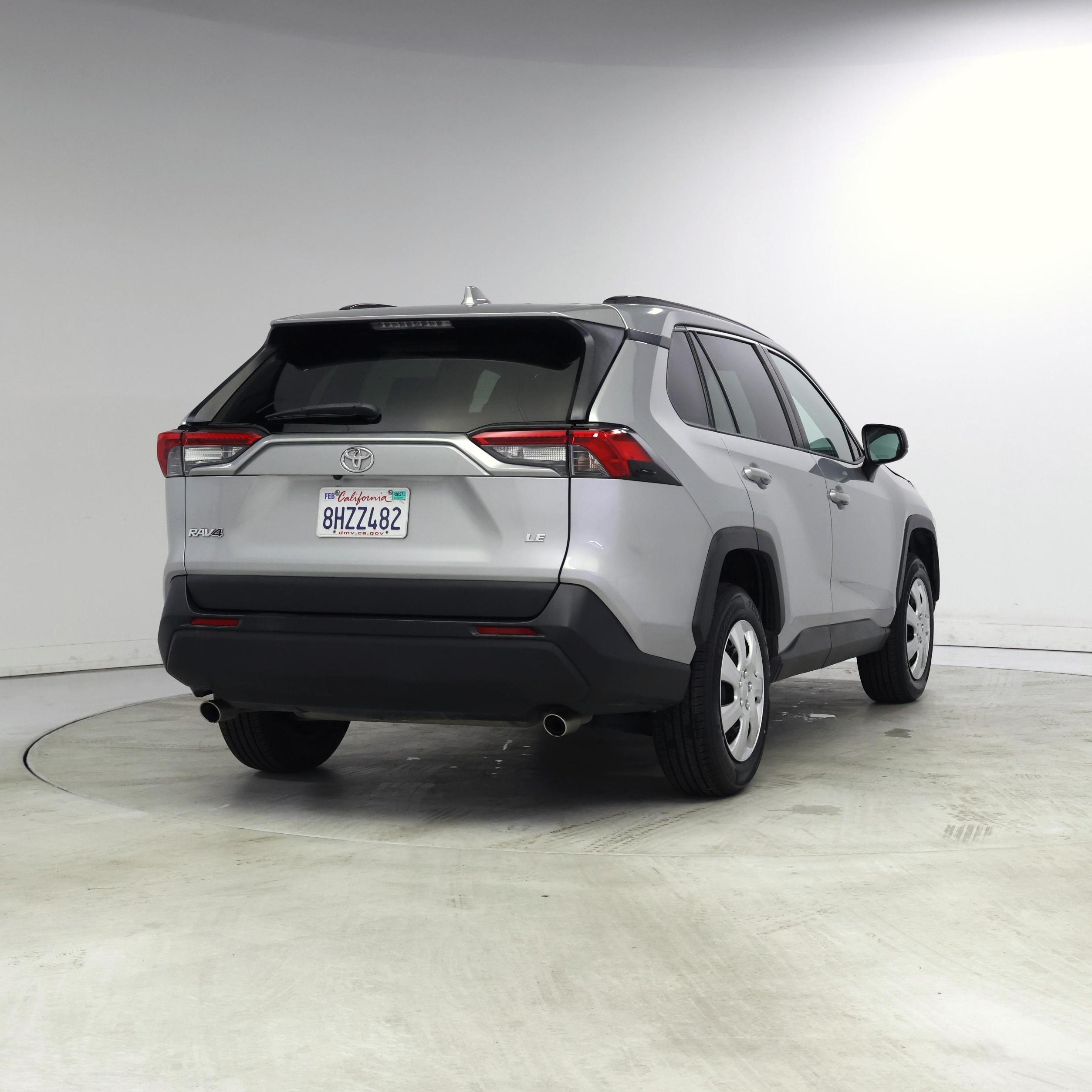 Thumbnail: 2019 Toyota RAV4 - 8
