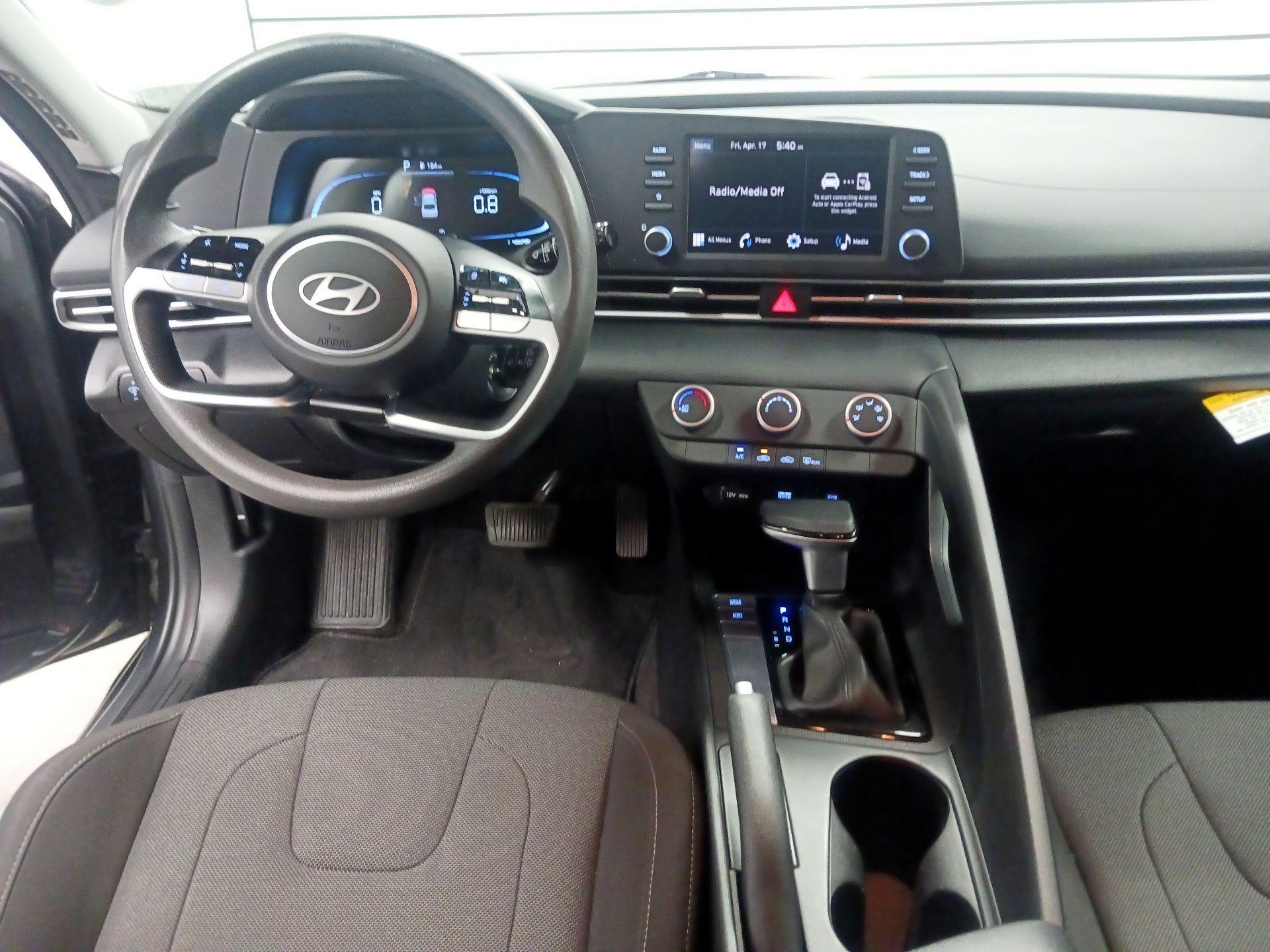 Thumbnail: 2025 Hyundai Elantra - 9