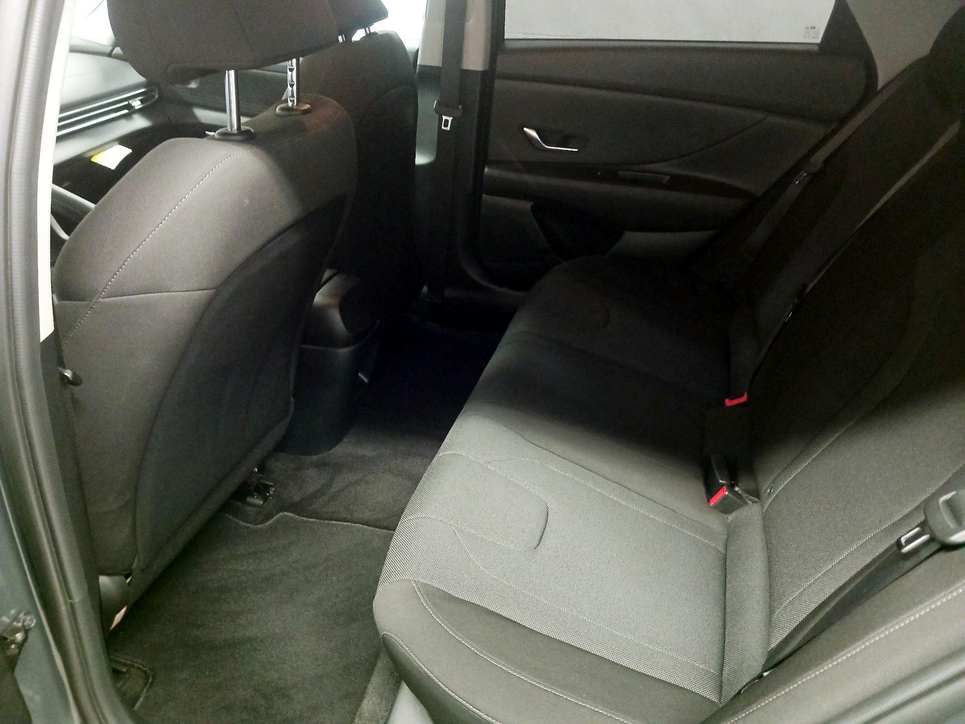 Thumbnail: 2025 Hyundai Elantra - 19