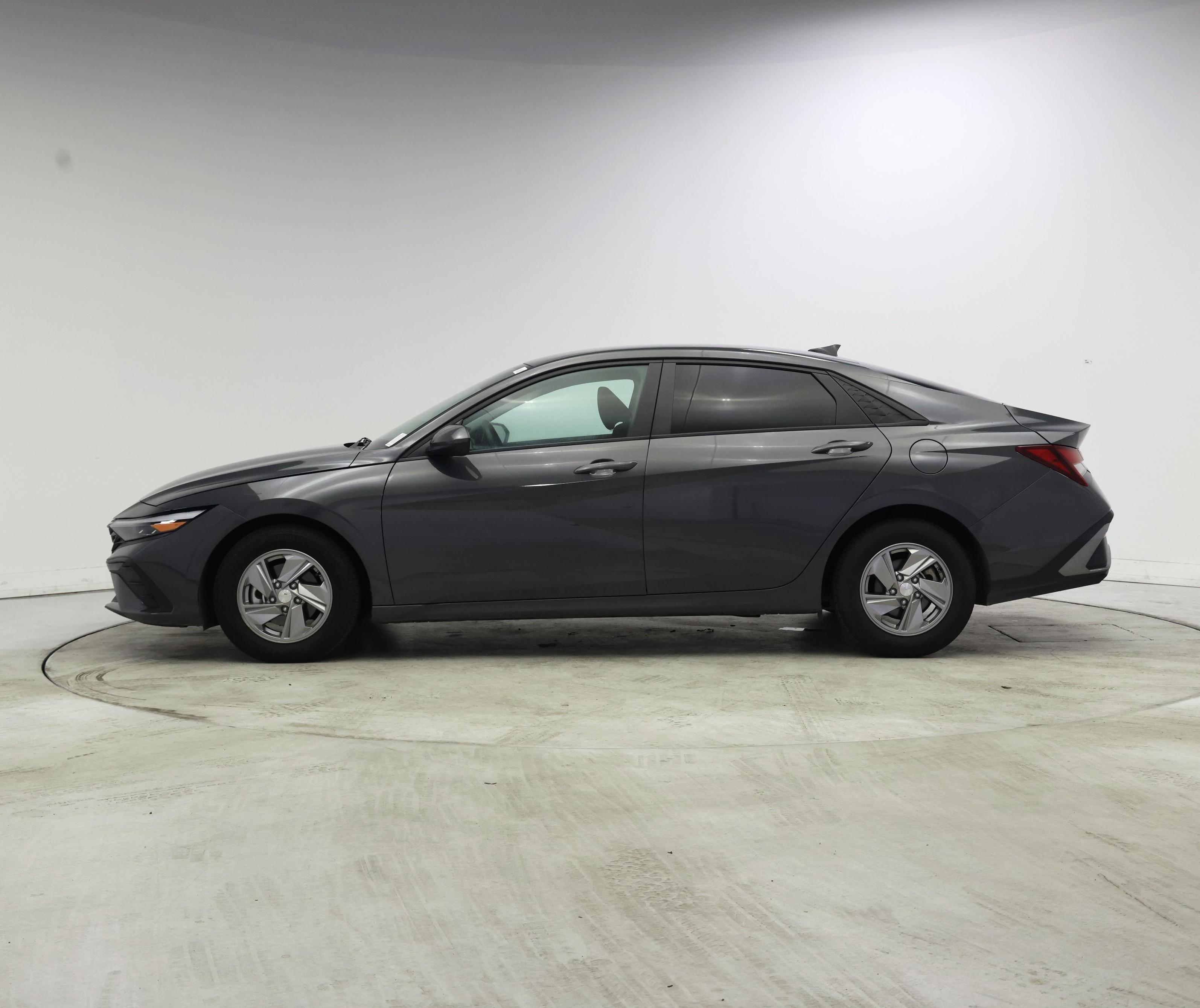 Thumbnail: 2025 Hyundai Elantra - 3