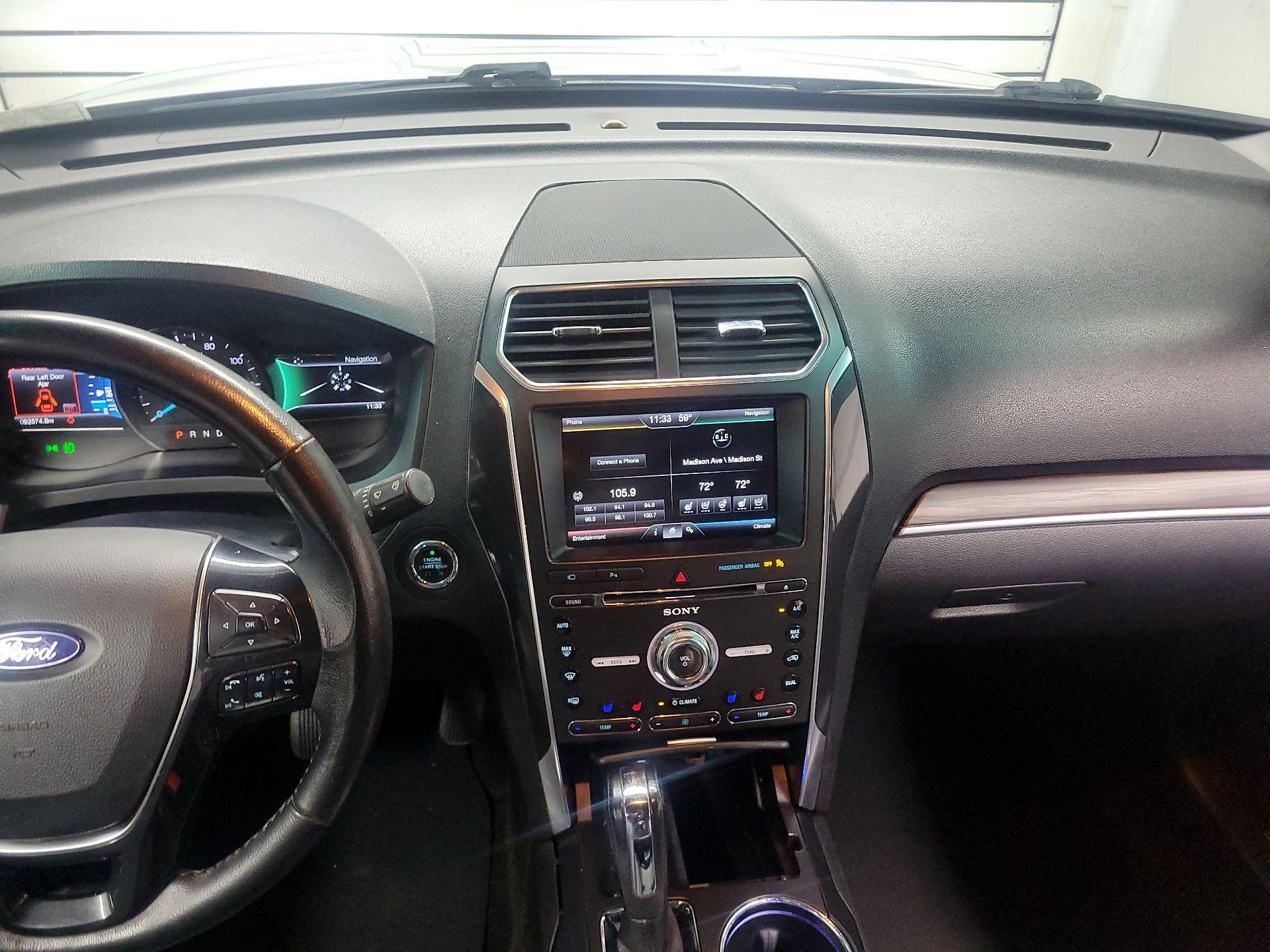 Thumbnail: 2016 Ford Explorer - 9